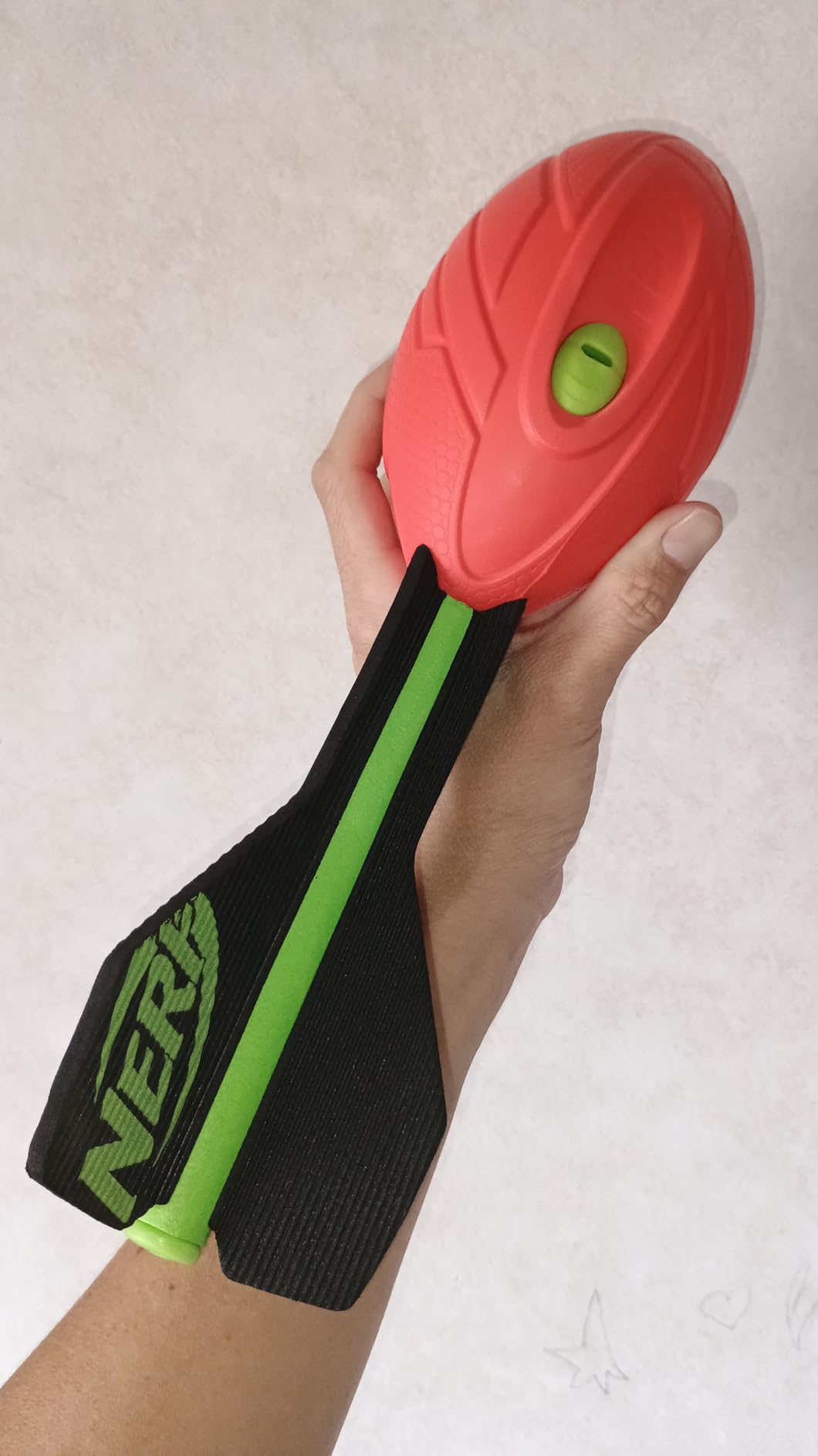 Nerf Vortex Aero Howler Neon Foam Ball, Classic Long-Distance Football, Flight-Optimizing Tail, Whistling Sound, Indoor & Outdoor Fun (Amazon Exclusive) customer photo 1