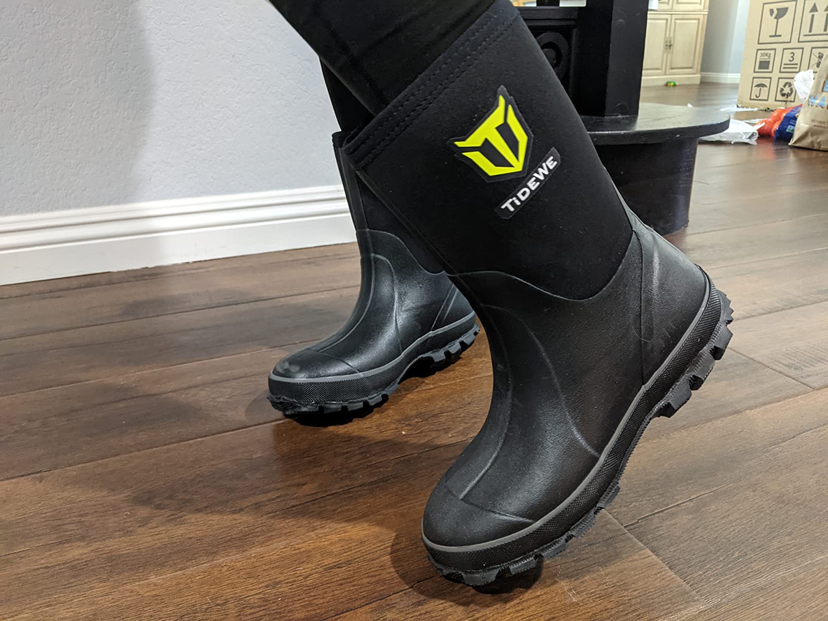 TIDEWE Rubber Boots for Men, Waterproof Hunting Work Boots customer photo 1