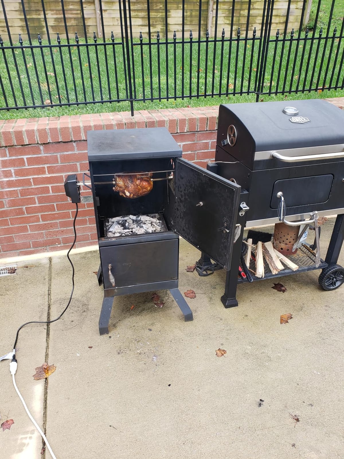 Universal Rotisserie Grill Kit, 360° Automatic Rotating Rotisserie Kit customer photo 2