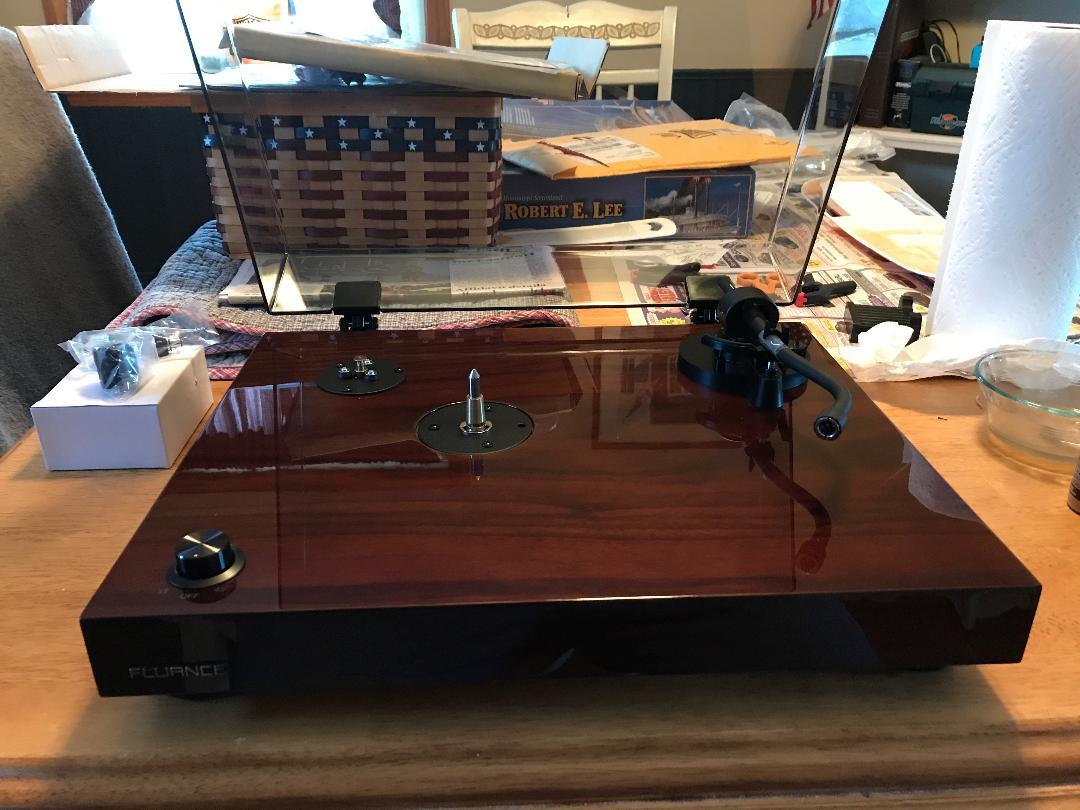 Fluance RT81 Turntable with AT95E Cartridge, Belt Drive, Built-in Preamp, Adjustable Counterweight - Piano White customer photo 1