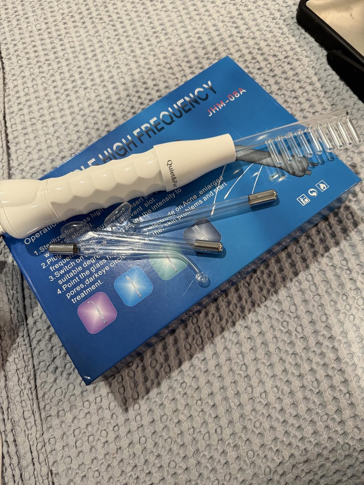 Quiet&Far High Frequency Facial Machine Skin Care Tool for Wrinkles Reducing Skin Tightening High Frequency Facial Wand with 4 Tubes customer photo 2