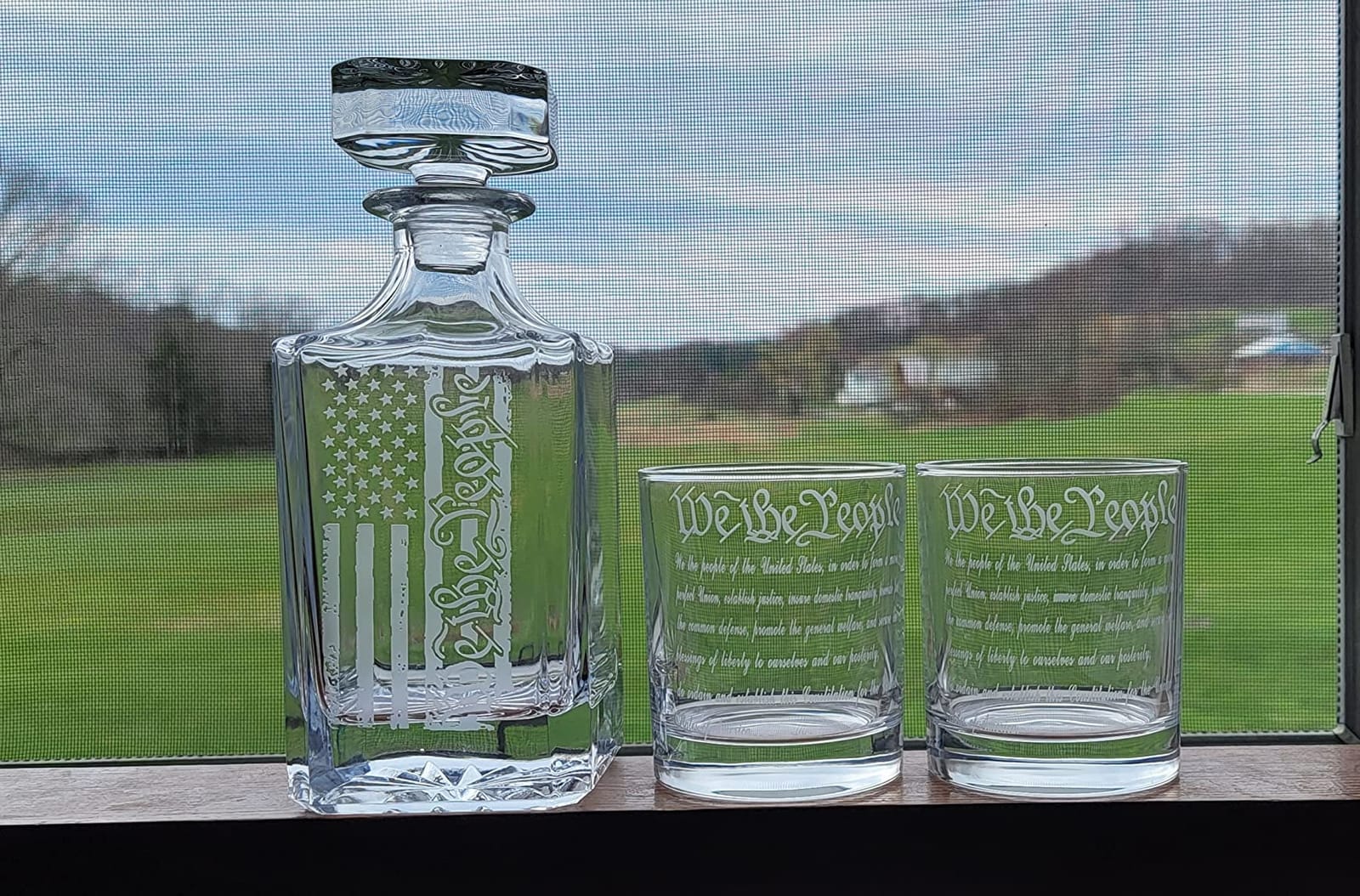 Whiskey Decanter Engraved We The People American Flag Decanter Set with 2 Glasses for Liquor Scotch Bourbon or Wine, Father's Day Patriotic Gift customer photo 1