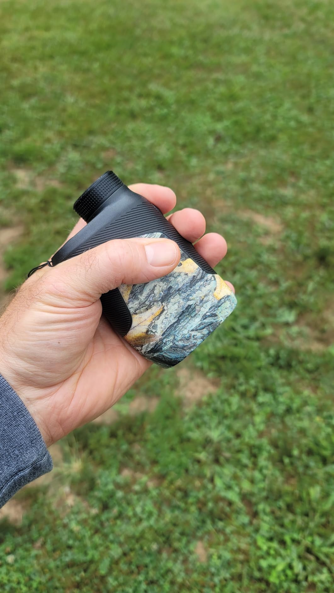 TIDEWE Hunting Rangefinder, Rechargeable Camo Laser Range Finder 700/1000Y customer photo 1