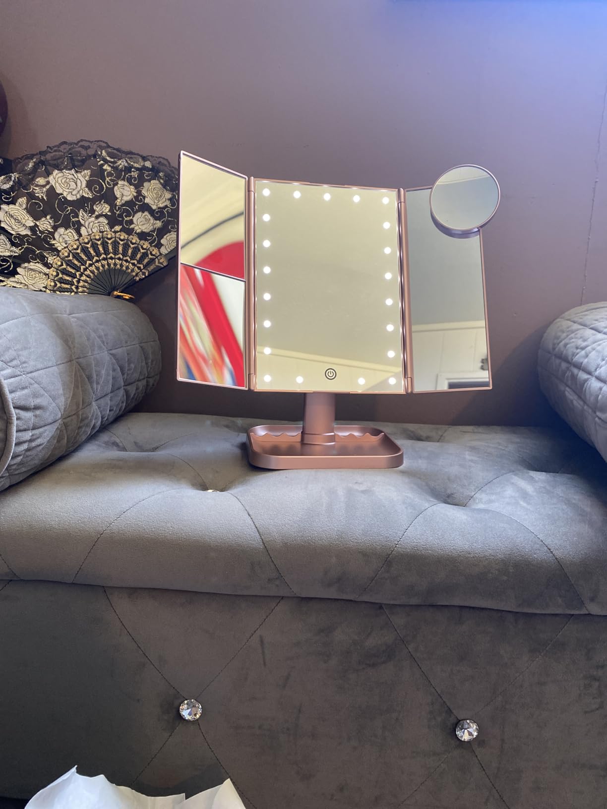 HUONUL 2X/3X/10X Magnifying Vanity Mirror with Light, Trifold Makeup Mirror customer photo 1