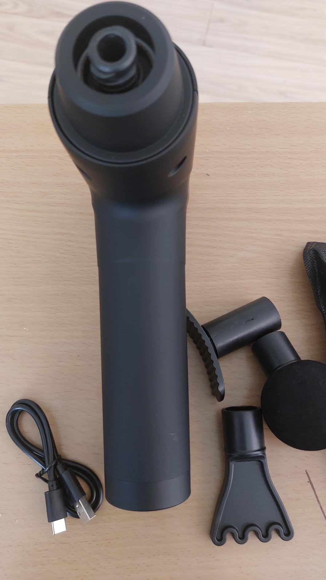 Elefor Massage Gun Deep Tissue,Percussion Back Massager Gun for Athletes Muscle Massage Gun for Pain Relief with 8 Massage Heads & 20 Speeds (Matte Black) customer photo 2