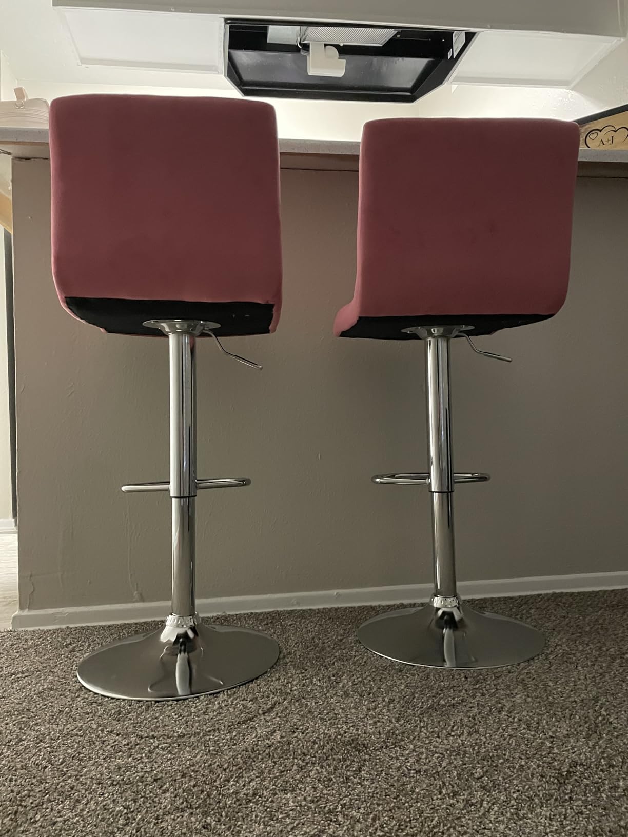Yaheetech Bar Stools Set of 4 Adjustable Counter Height Barstools Black customer photo 1