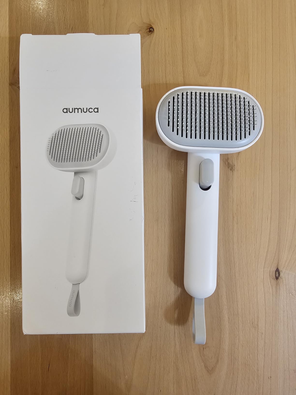 Aumuca Skin Friendly Self-Cleaning Slicker Brush for Dogs & Cats, Gentle Pet Grooming Tool for Shedding & Deshedding, Efficient Hair Remover for Long & Short Haired Pets customer photo 2