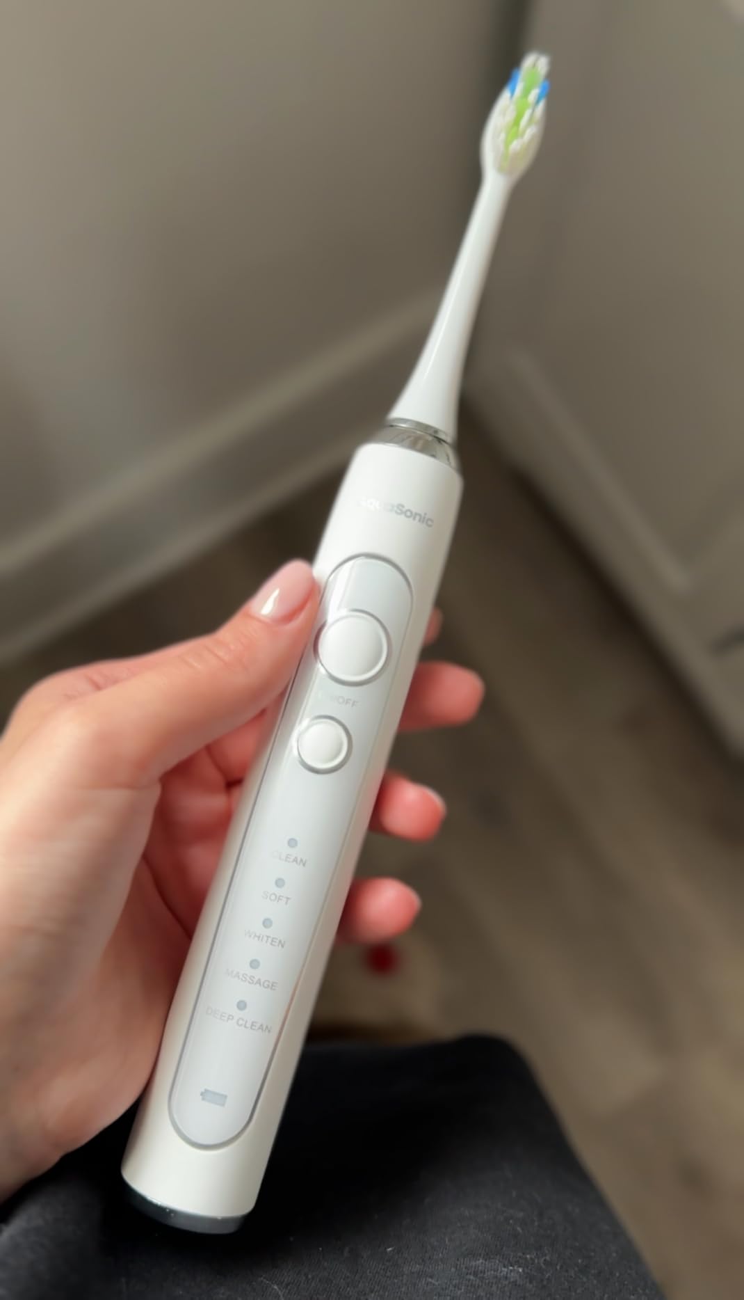 AquaSonic Home Dental Center PRO – Brushing & Flossing Made Easy – Brush & Floss – Power Toothbrush & Water Flosser – Whiter Teeth & Healthier Gums – Black Series Pro+Oral Irrigator customer photo 1