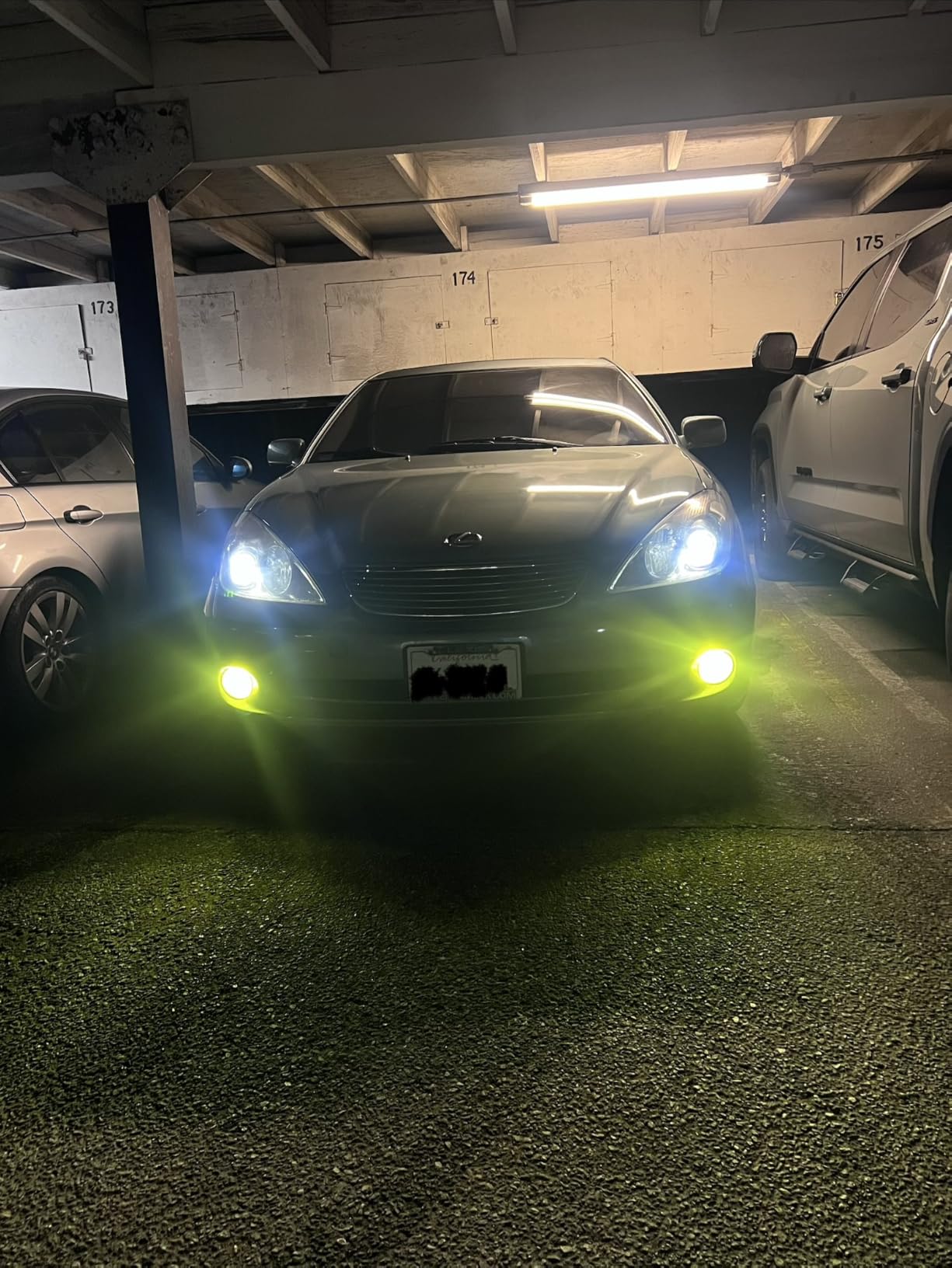 PHINLION 2504 PSX24W LED Fog Light Bulbs, 6000K Xenon White, 2 Pack customer photo 2