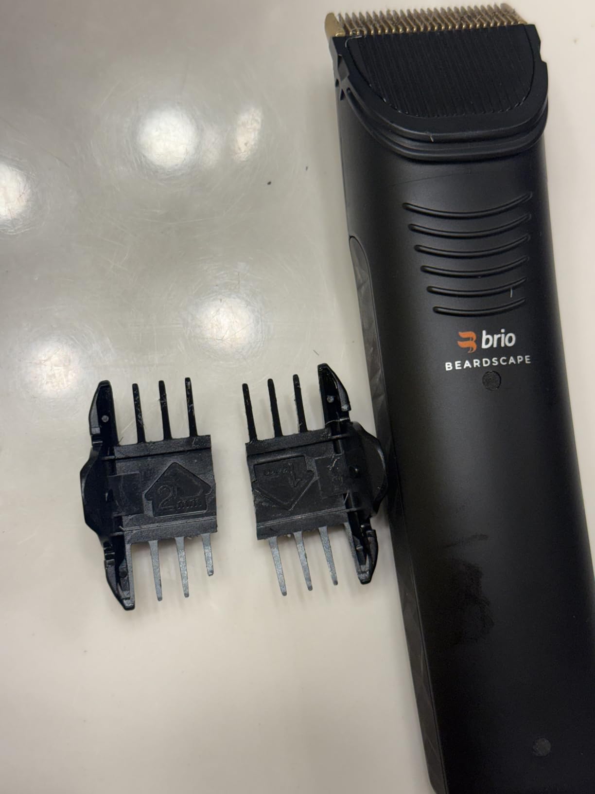Brio Beardscape V2 Cordless Beard Trimmer for Men with Ceramic Blade, Gray customer photo 1