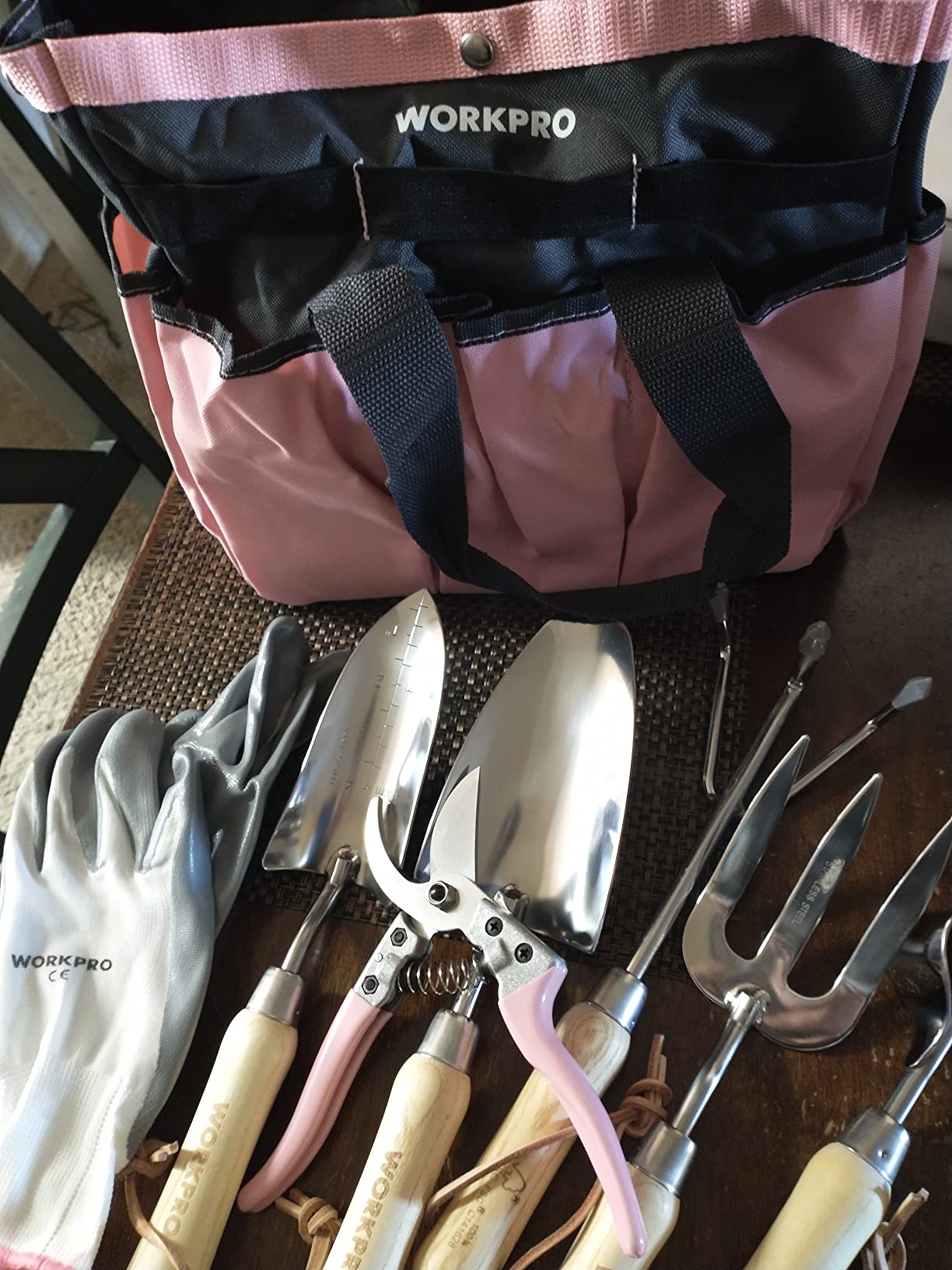WORKPRO 8-Piece Pink Garden Tool Set - Pink customer photo 2