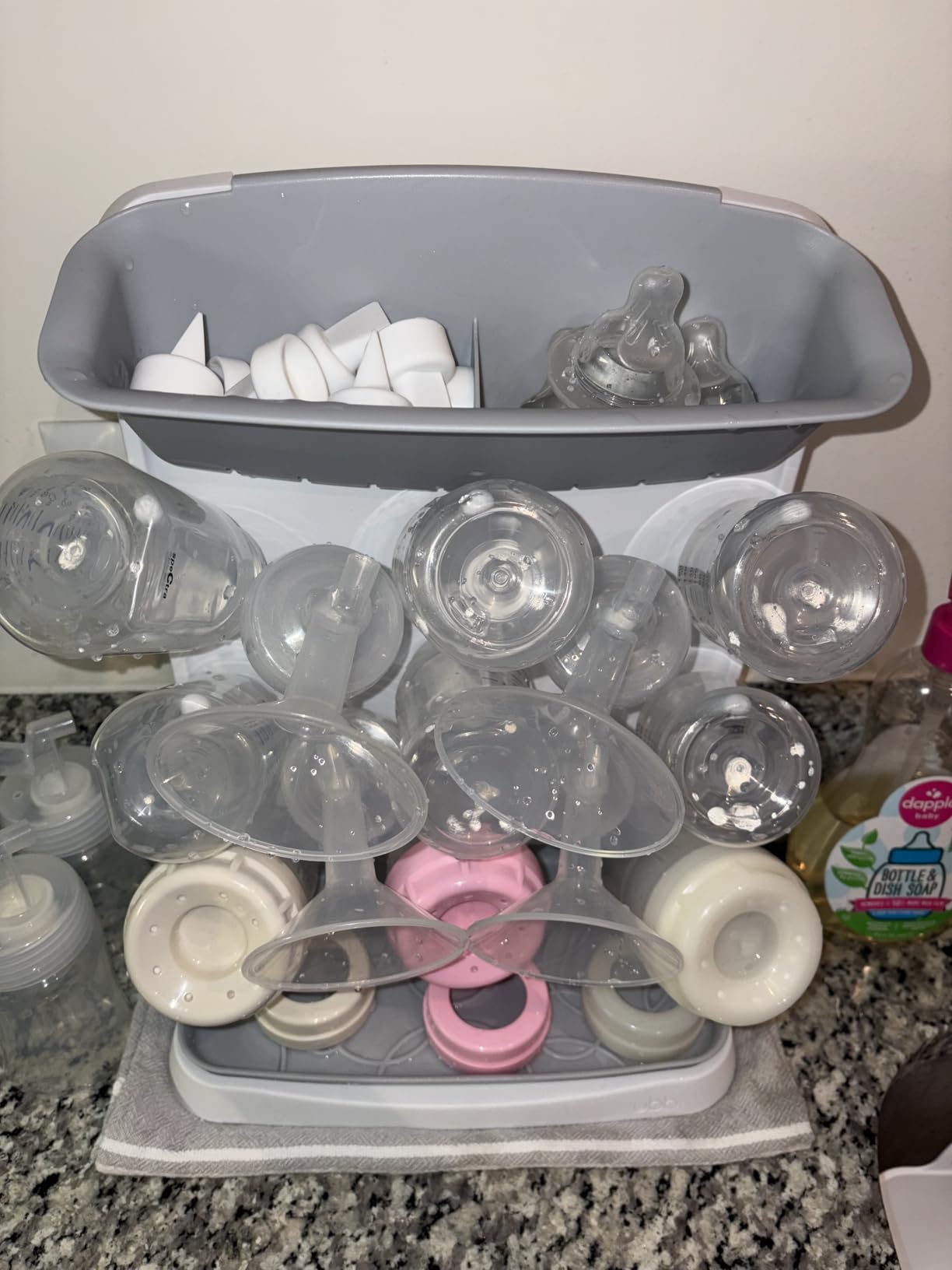 Ubbi Vertical Baby Bottle Drying Rack, Space Saving Countertop Bottle Dryer customer photo 2