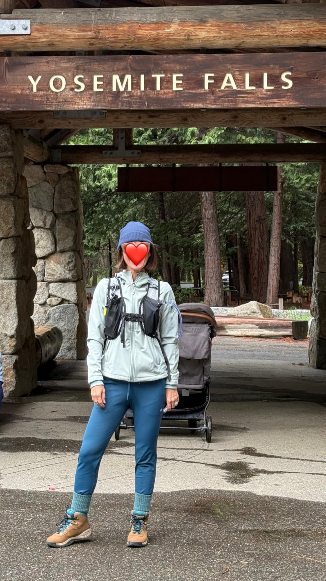 Lightweight Hydration Backpack, Running Backpack with 2L Water Bladder customer photo 1