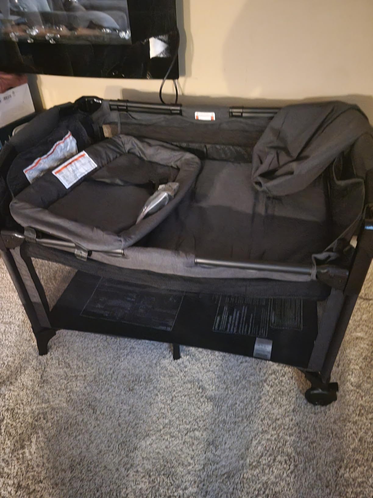 BEKA 4-in-1 Baby Bassinet Bedside Sleeper, Playard & Changing Table customer photo 1