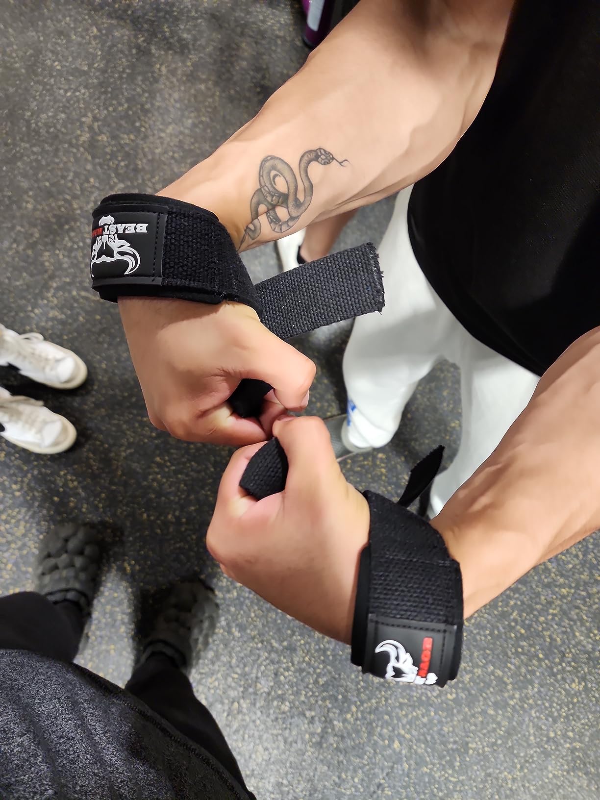 BEAST RAGE Lifting Wrist Straps for Weightlifting, Straps Gym Grip Power Workouts Lifting Straps Padded Neoprene & Premium Cotton Men Women, Deadlift Bodybuilding Exercise Lifting Straps customer photo 1