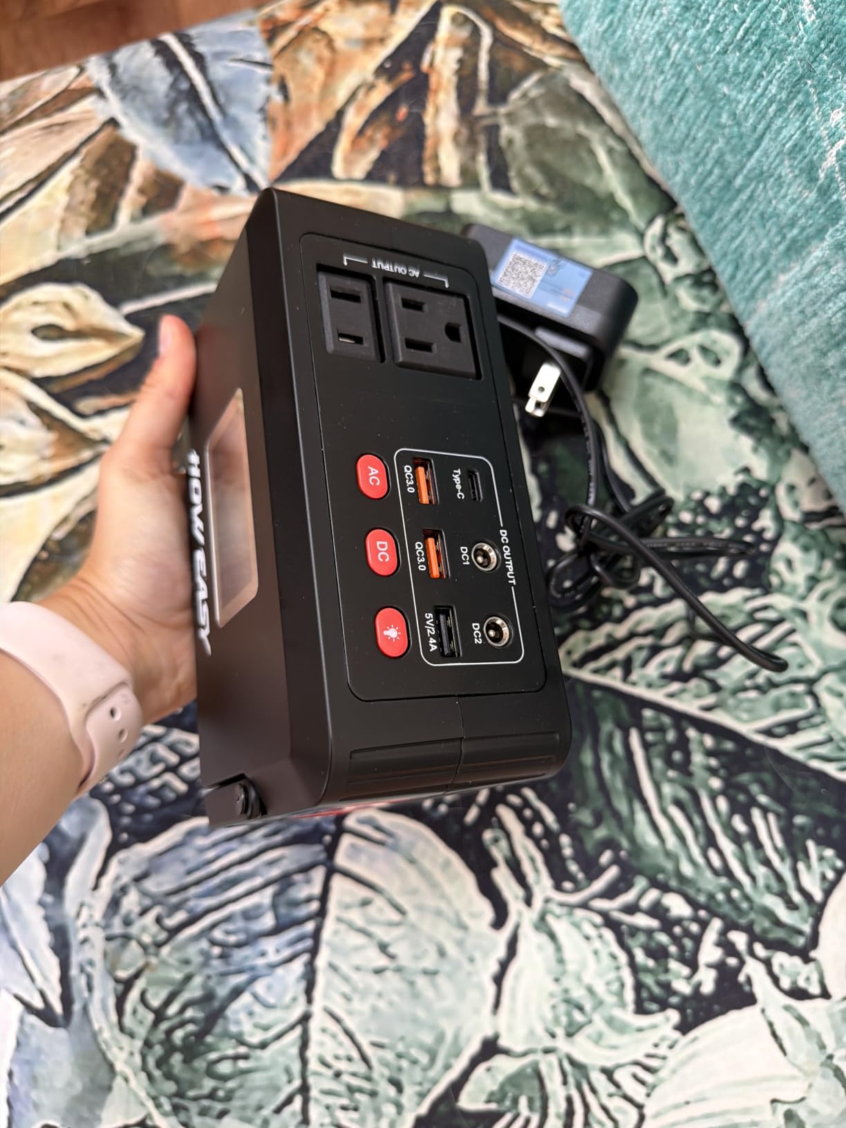 HOWEASY Portable Power Station,120W(240W Peak) Solar Generator customer photo 1