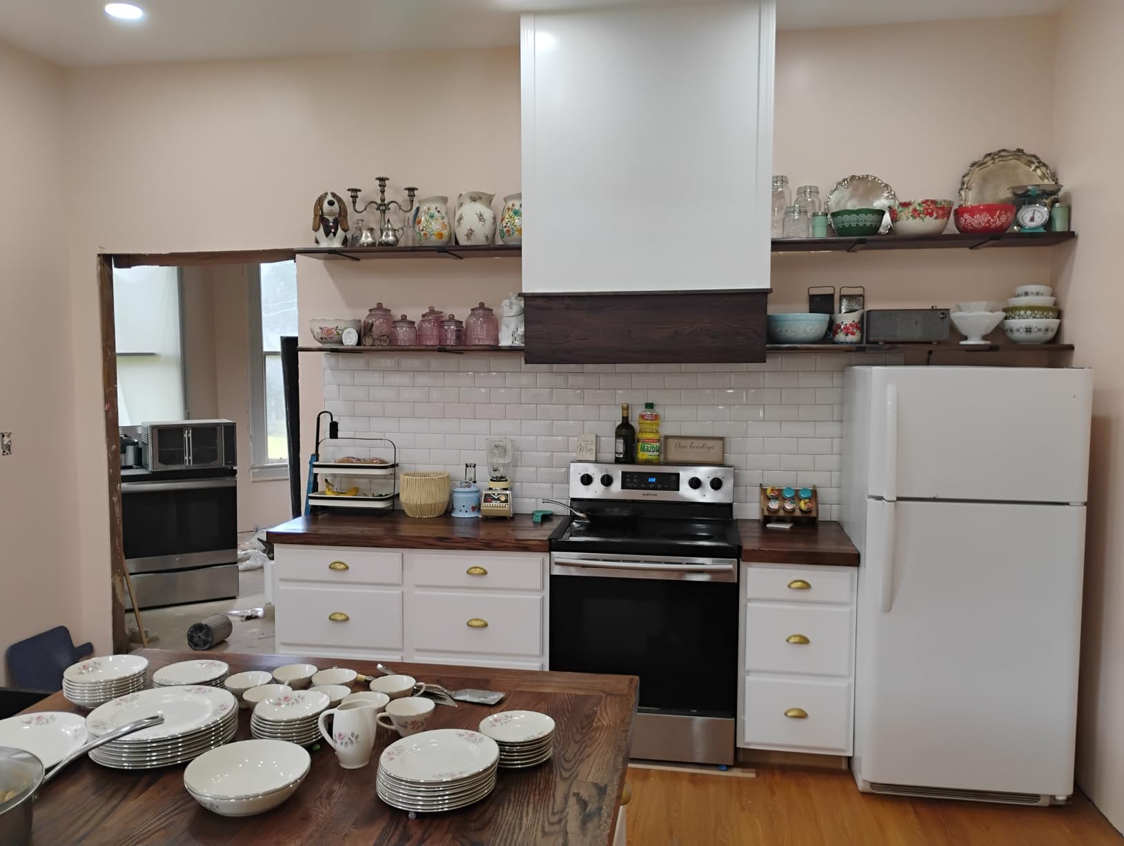 VEVOR Insert Range Hood, 900CFM 4-Speed, 36 Inch Stainless Steel Built-in Kitchen Vent with Touch & Remote Control LED Lights Baffle Filters, Ducted/Ductless Convertible, ETL Listed… customer photo 1