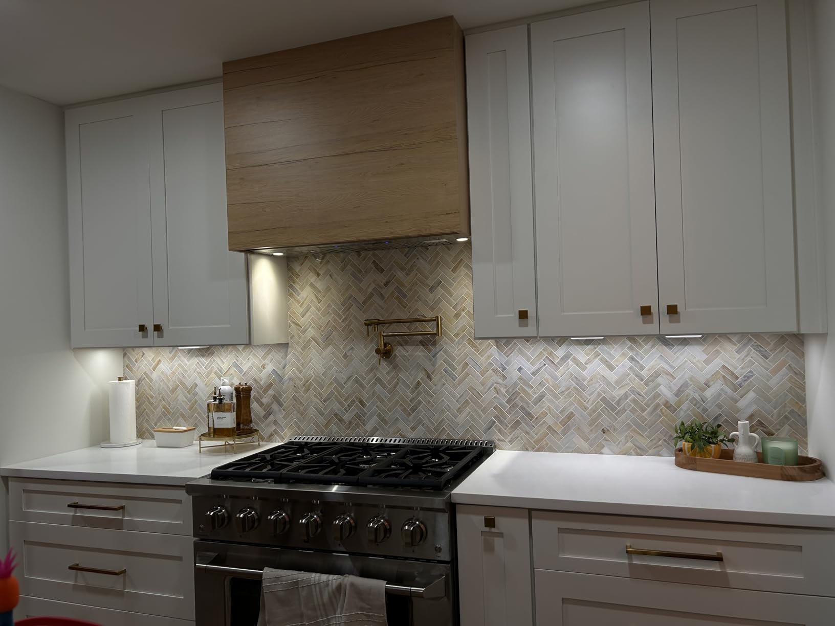VEVOR Insert Range Hood, 900CFM 4-Speed, 36 Inch Stainless Steel Built-in Kitchen Vent with Touch & Remote Control LED Lights Baffle Filters, Ducted/Ductless Convertible, ETL Listed… customer photo 2