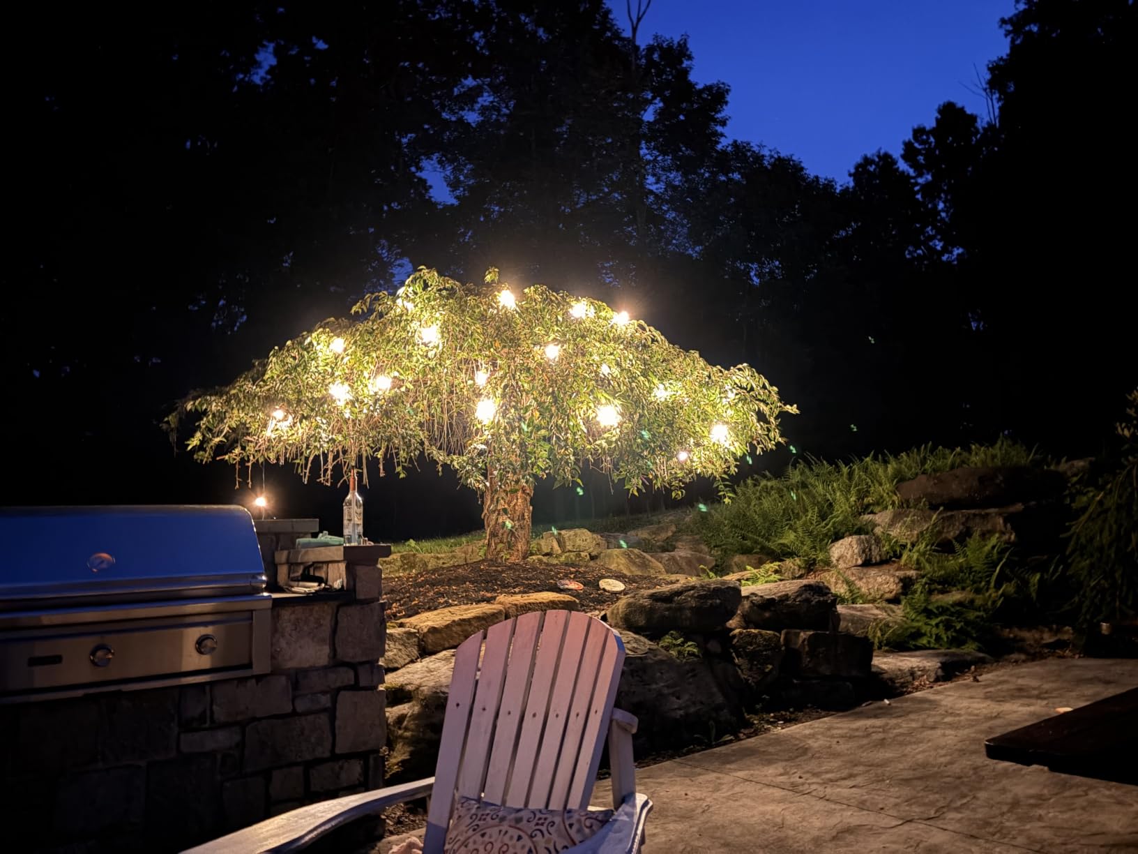 Brightever 100FT Outdoor String Lights 52 Bulbs, Waterproof Patio Lights customer photo 2