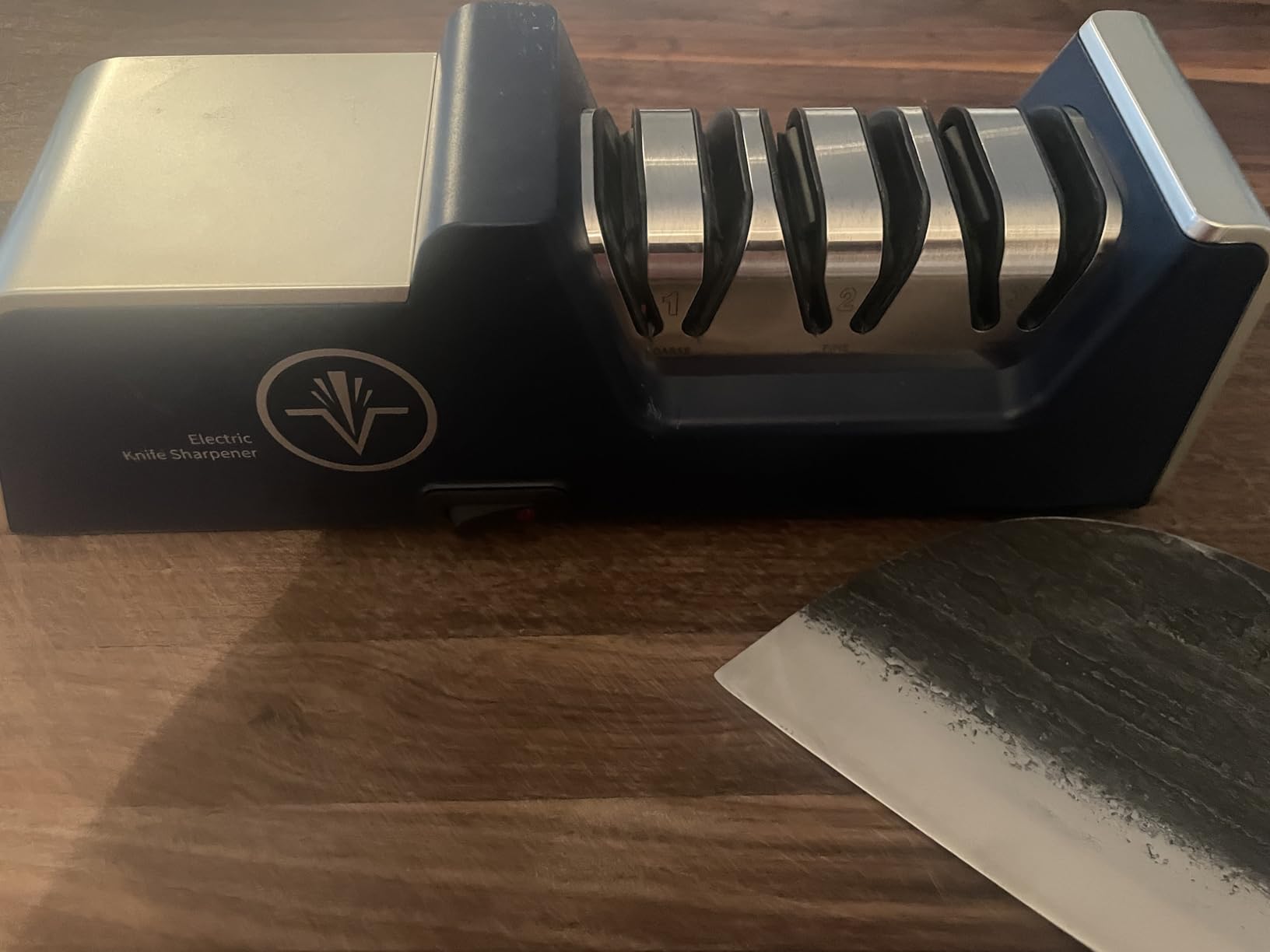 Homly Professional Electric Knife Sharpeners for Kitchen Knives with Diamond Abrasives and Precision Angle Guides, Multifunctional 3-Stage Slots, Applicable to Straight Knife and Ceramic Knife customer photo 2