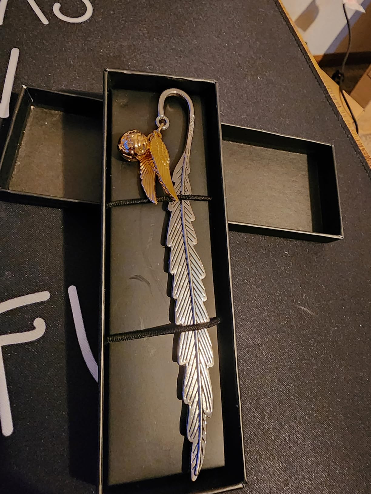 Harry Potter Metal Bookmark with Hanging Charm Golden Snitch Hogwarts Reading Gifts Christmas Stocking Stuffers Book Lovers Gift Box customer photo 1