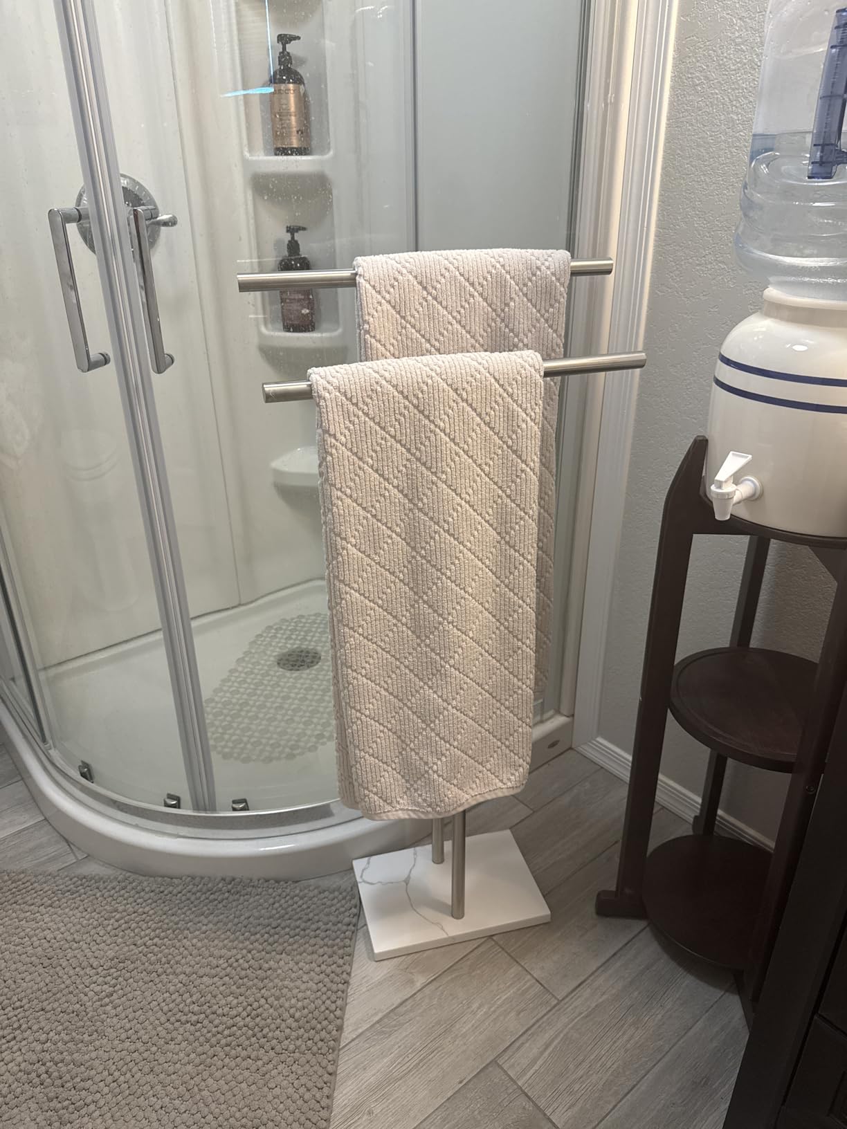 40 Inch Standing Towel Rack Double-T Shape Tall Bath Towel Sheet Holder with Marble Design Base for Bathroom Floor Next to Tub or Shower 2 Tier Towel Holder Stand Stainless Steel Brushed Nickel customer photo 1