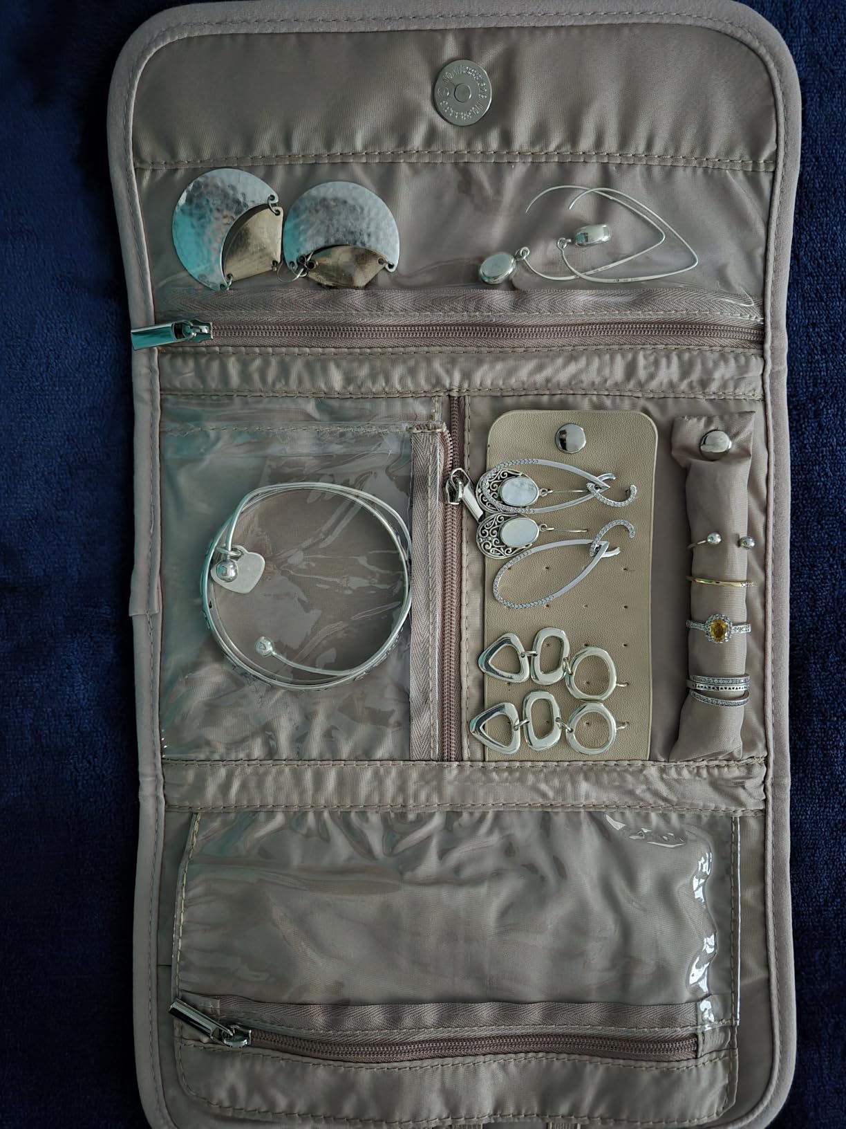 BELALIFE Travel Jewelry Case, Jewelry Organizer Roll for Accessories customer photo 2