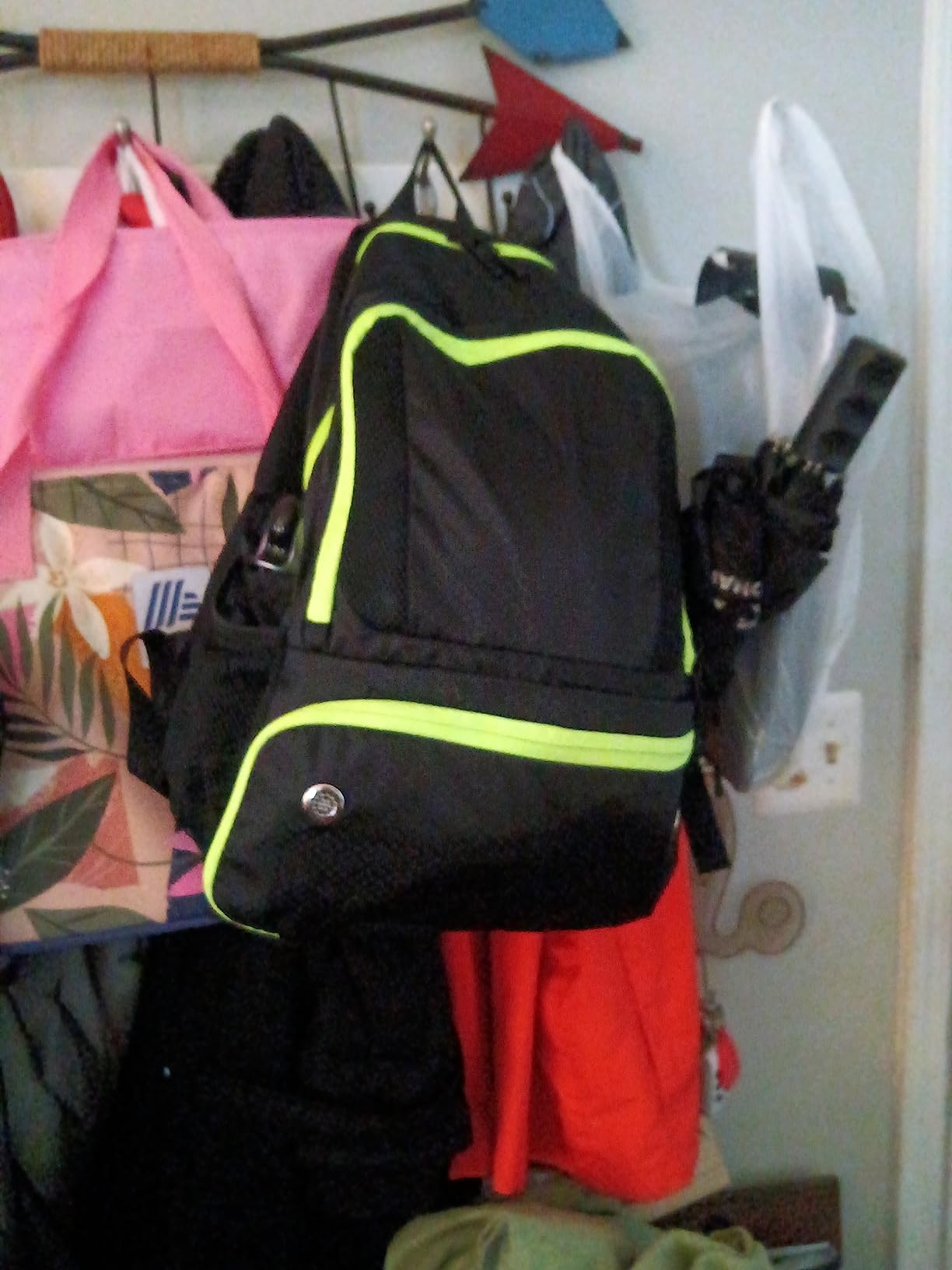 YOREPEK Soccer Backpack, Soccer Bag with Ball Holder and Shoe Compartment customer photo 1