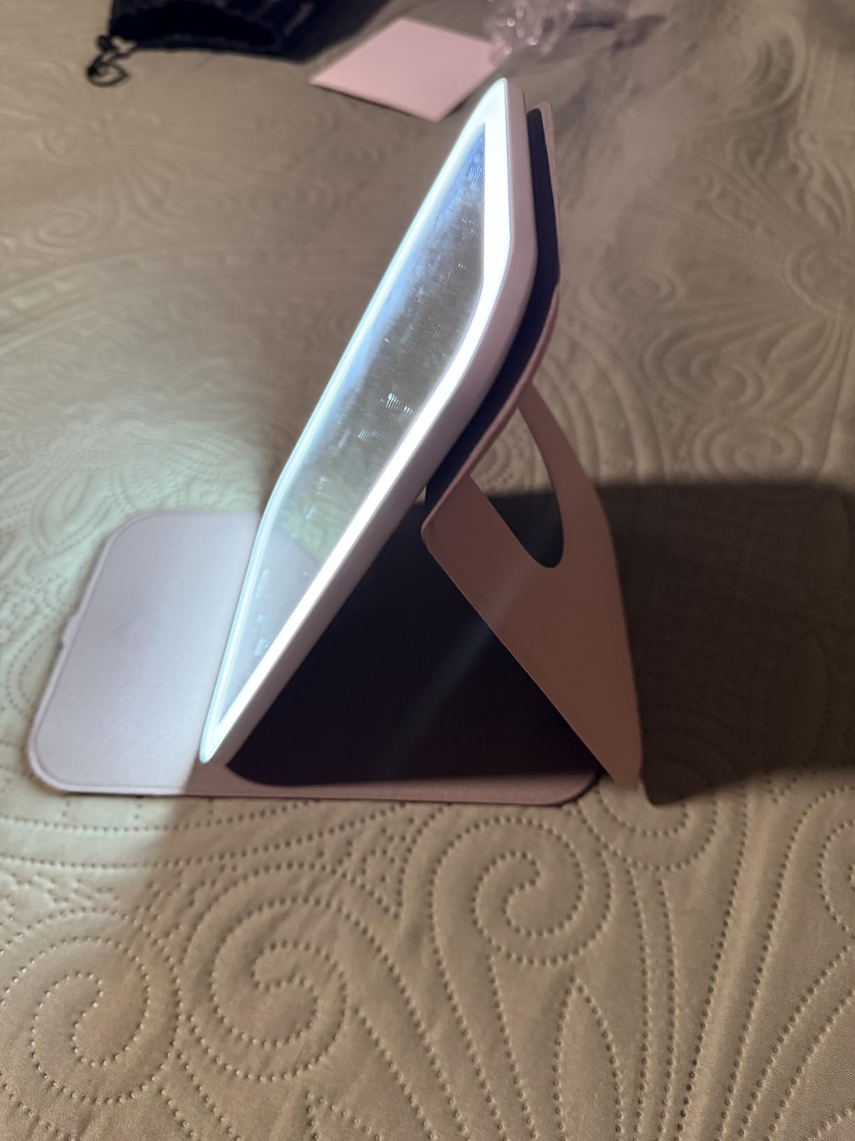 Kintion Travel Makeup Mirror, Portable LED Lighted Makeup Mirror, 360° Rotation Touch Screen Vanity Mirror, 60 LEDs, 3-Color Dimmable Lighting, Rechargeable Tabletop Folding Cosmetic Mirror, Pink customer photo 1