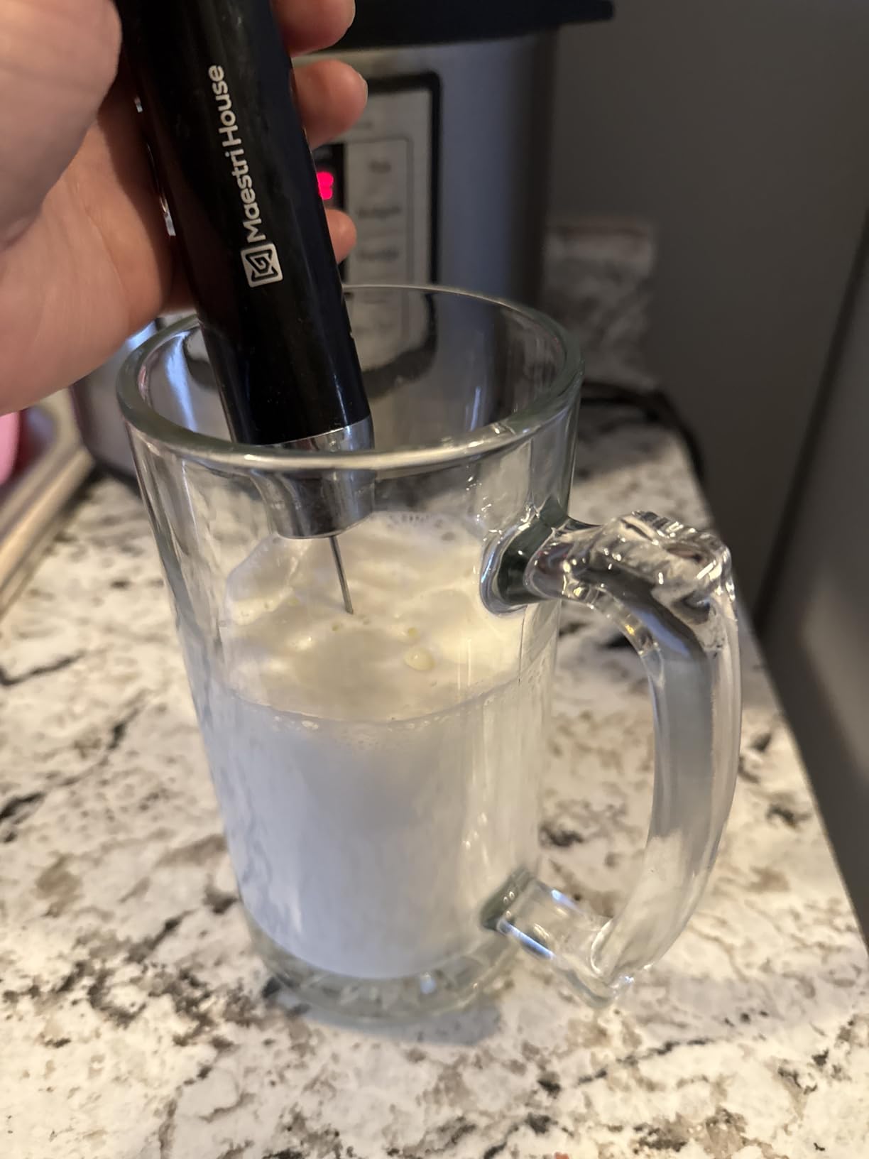 Maestri House LunaFro Rechargeable Milk Frother,Stand & 2 Detachable Whisks | 8000RPM Turbo Motor, 1200mAh lithium battery, Handheld Milk Frother for Lattes, Cappuccino, Matcha & Powdered Supplements customer photo 2