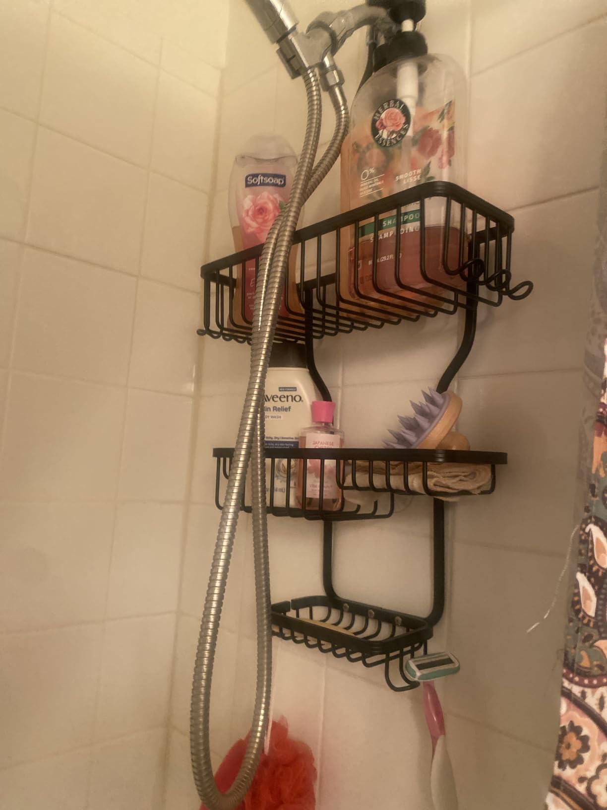 YASONIC Never Rust Shower Caddy Hanging, Aluminum Shower Racks for Inside Shower, 3-Tier Shower Organizer Hanging Over Shower Head with Hooks and Soap Holder, Silver customer photo 2