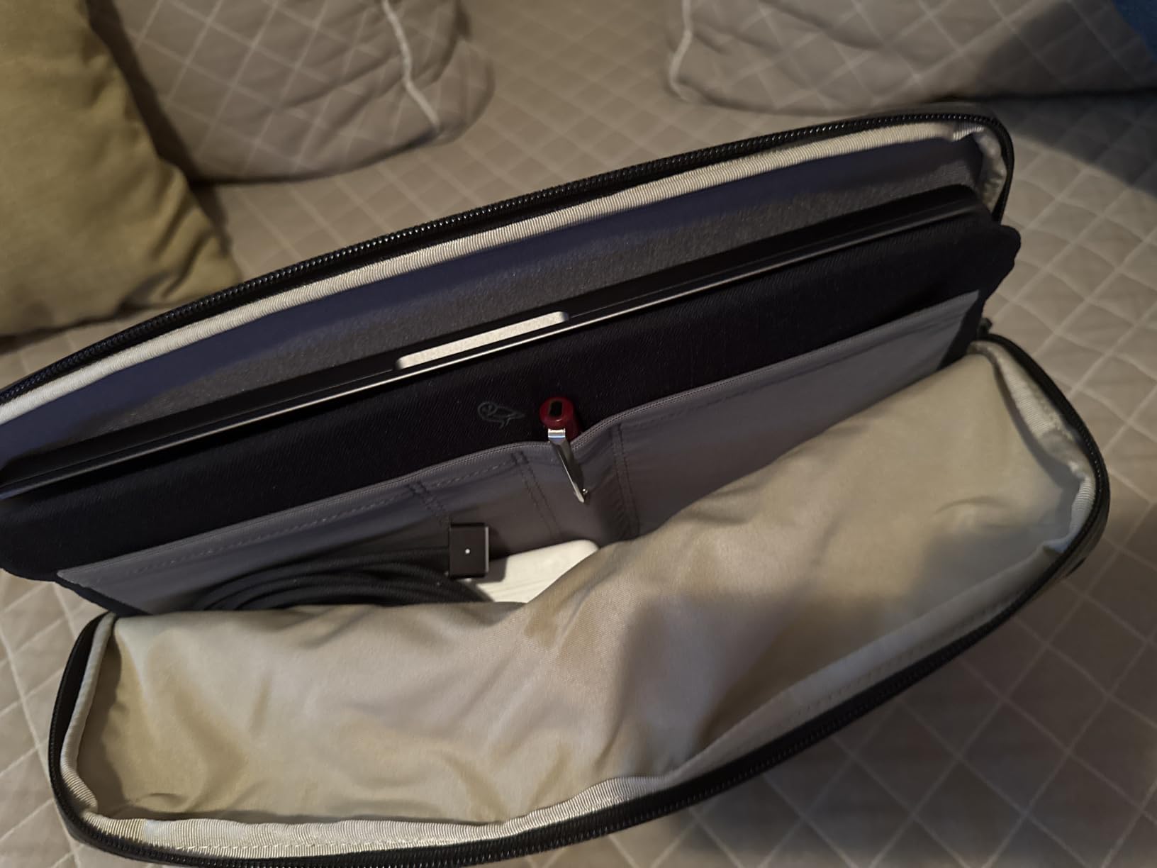 Bellroy Laptop Caddy, 14-inch Padded Sleeve - Slate customer photo 1