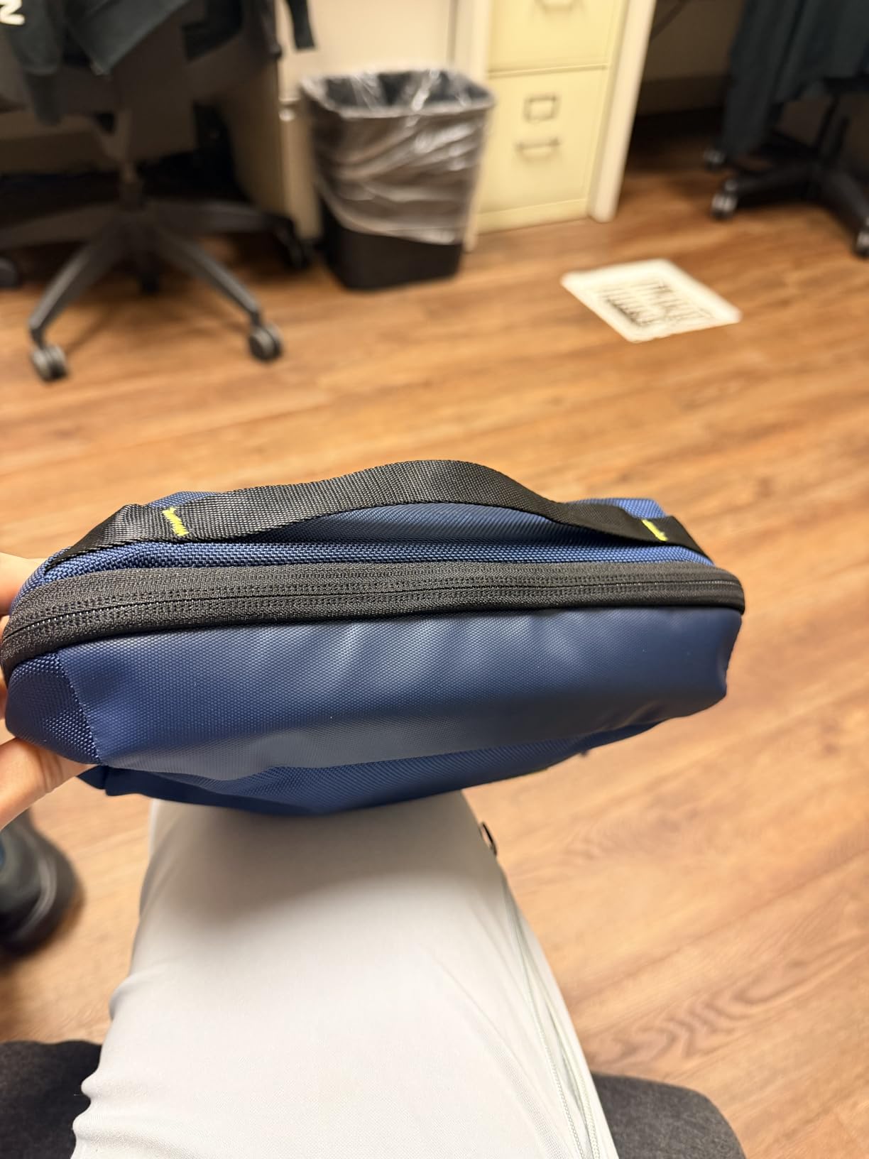 tomtoc Electronic Organizer Accessory Tech Pouch for MacBook Charger, Cables, Power Bank, Hard Drive, Cords, Water-resistant Storage Bag with Removable Card Slots for USB Adapter, Memory Card, Blue customer photo 2