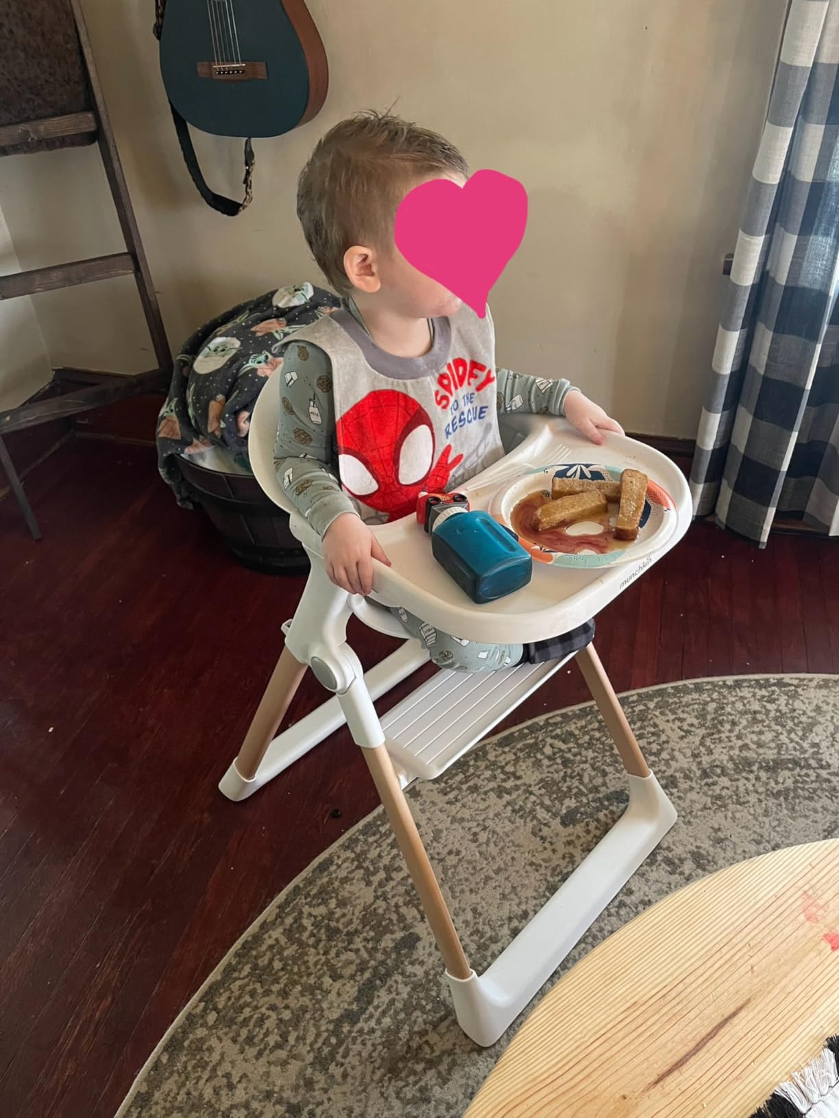 Munchkin Float Baby High Chair for Babies and Toddlers, Foldable, White customer photo 2