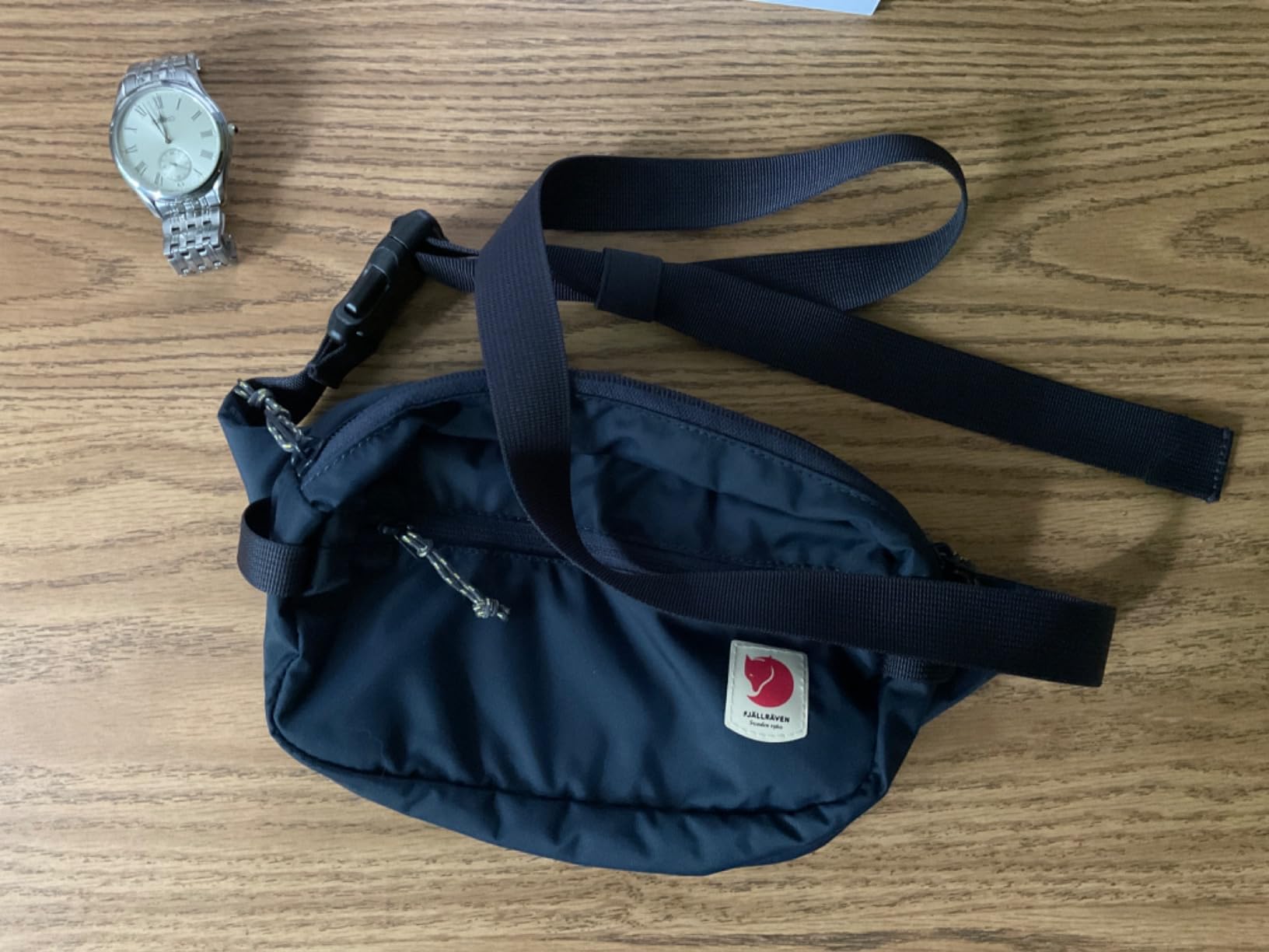 Fjällräven High Coast Hip Pack – Lightweight Waist Pack, Crossbody Sling Bag for Travel, Hiking & Everyday Use, Dawn Blue customer photo 2