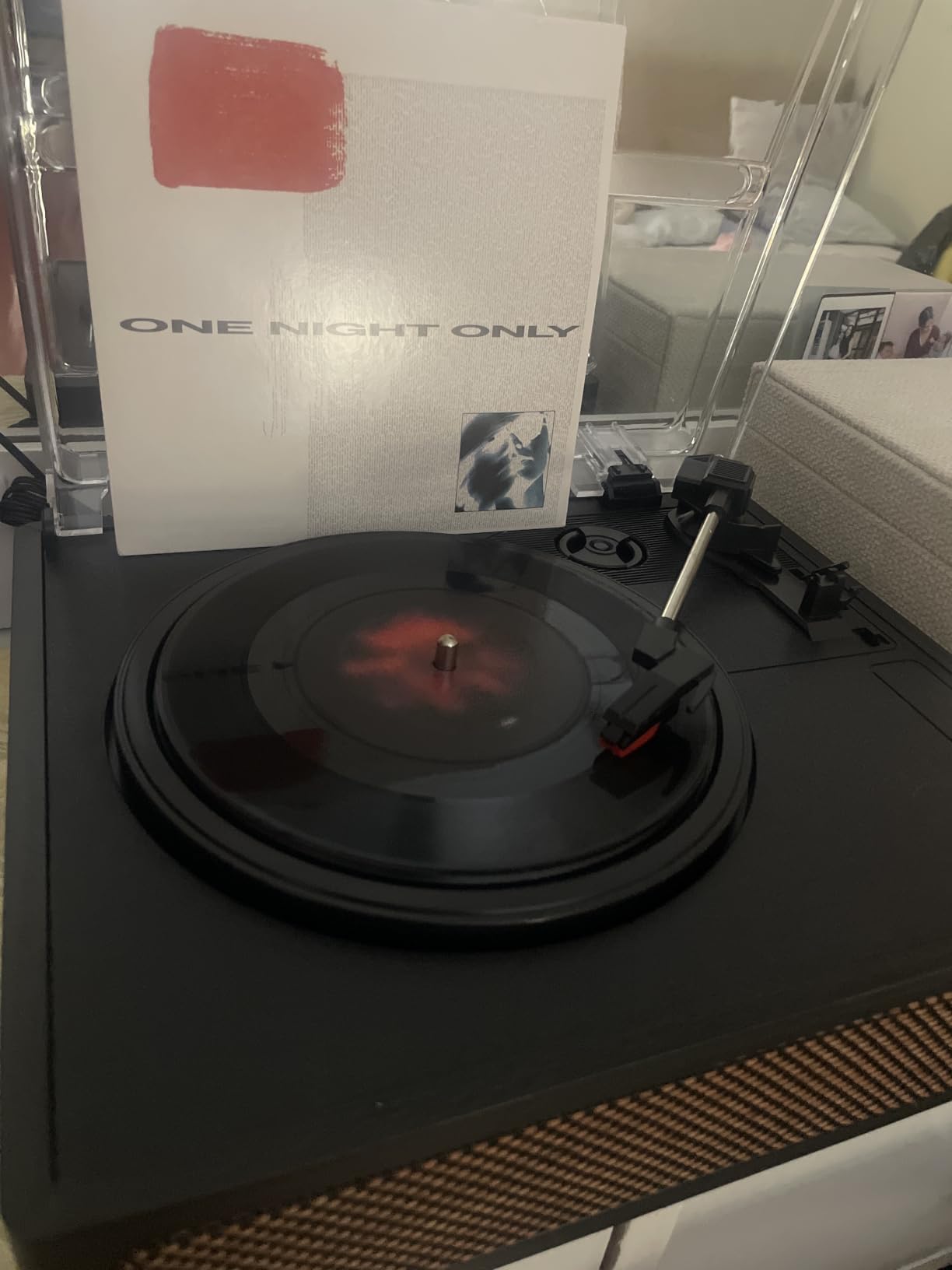 Seasonlife® Vinyl Record Player with Speakers,Wood Black Vintage Turntables customer photo 1