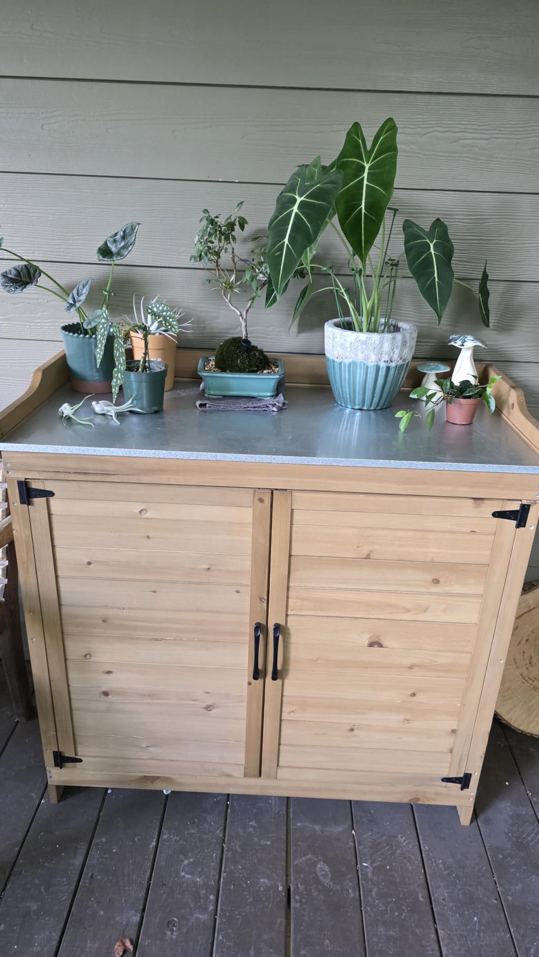 Gizoon Outdoor Potting Bench with Metal Tabletop, Wooden Cabinet, Natural customer photo 1