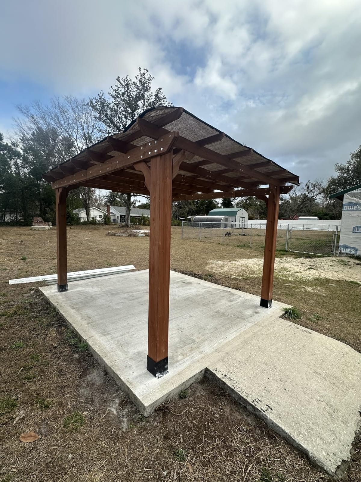 VEIKOU 10' x 12' Pergola, Patio Pergola with Solid Structure, Wood Cedar Pergolas and Gazebos with Flat Top for Deck Backyard Grill Party Garden customer photo 2