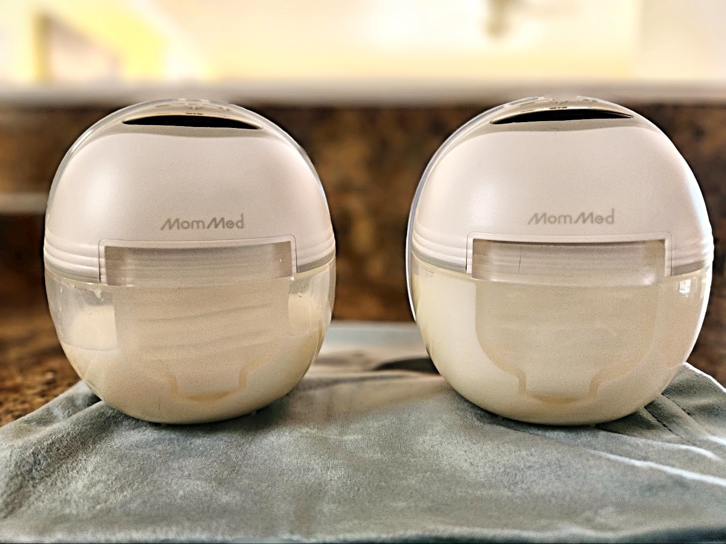 MomMed Wearable Breast Pump (Model S21) – Double Electric Hands-Free Breast Pump, Leak-Proof Design, 3 Modes (Stimulation, Expression, Auto) & 12 Vacuum Levels, Portable and Quiet customer photo 2