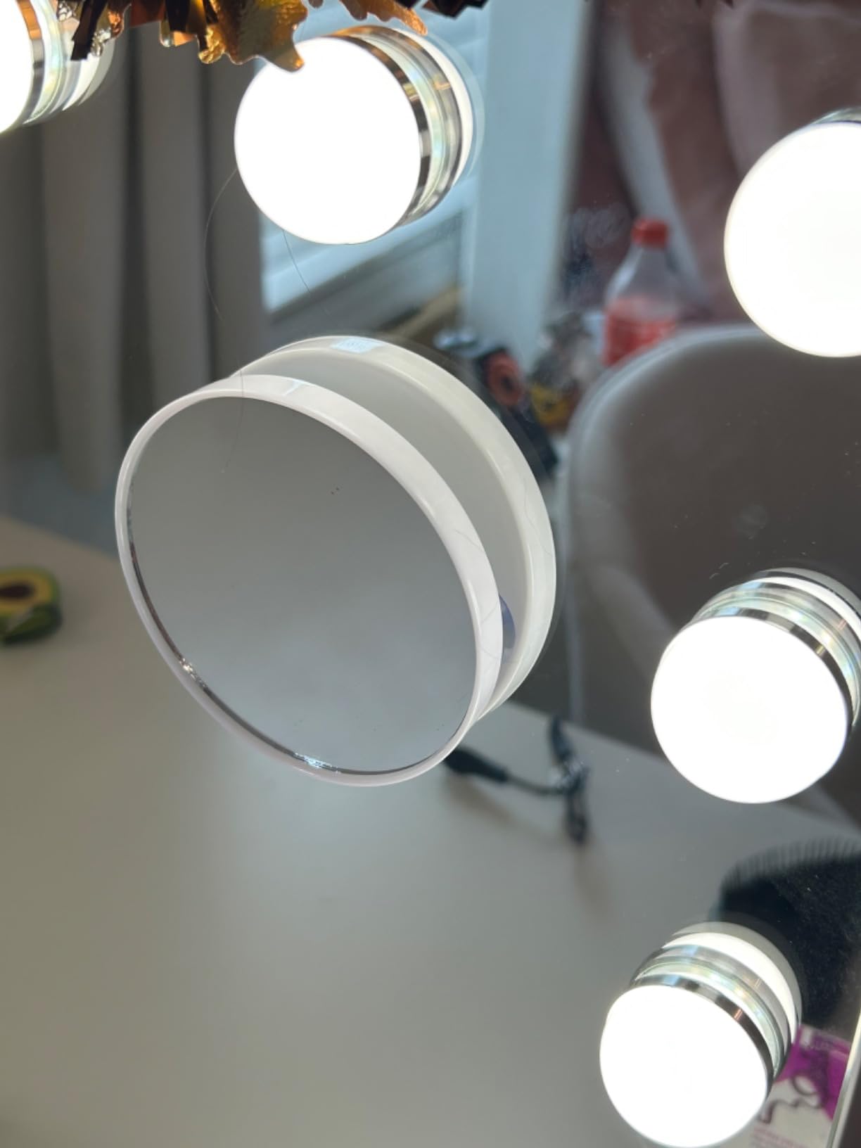 M MIVONDA Hollywood Vanity Vanity, Makeup Mirror with 18 Dimmable LED Bulbs customer photo 1