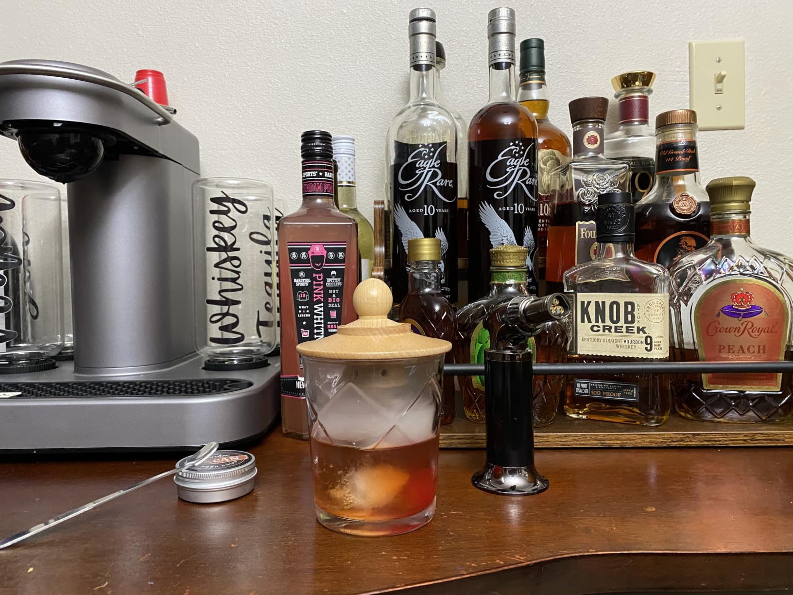 Cocktail Smoker Kit with Torch – 6 Flavors Wood Chips – Bourbon, Whiskey Smoker Infuser Kit, Old Fashioned Drink Smoker Kit, Birthday Bourbon Whiskey Gifts for Men, Dad, Husband (Without Butane) customer photo 2