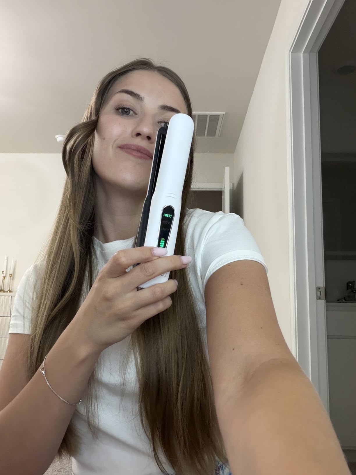 SUNMAY Cordless Hair Straightener, Titanium Portable Straightener for Travel, Dual Voltage Cordless Flat Iron Hair Straightener 2 in 1 with Comb & Clip for Women, Heat-up in Seconds, USB-C Fast Charge customer photo 2