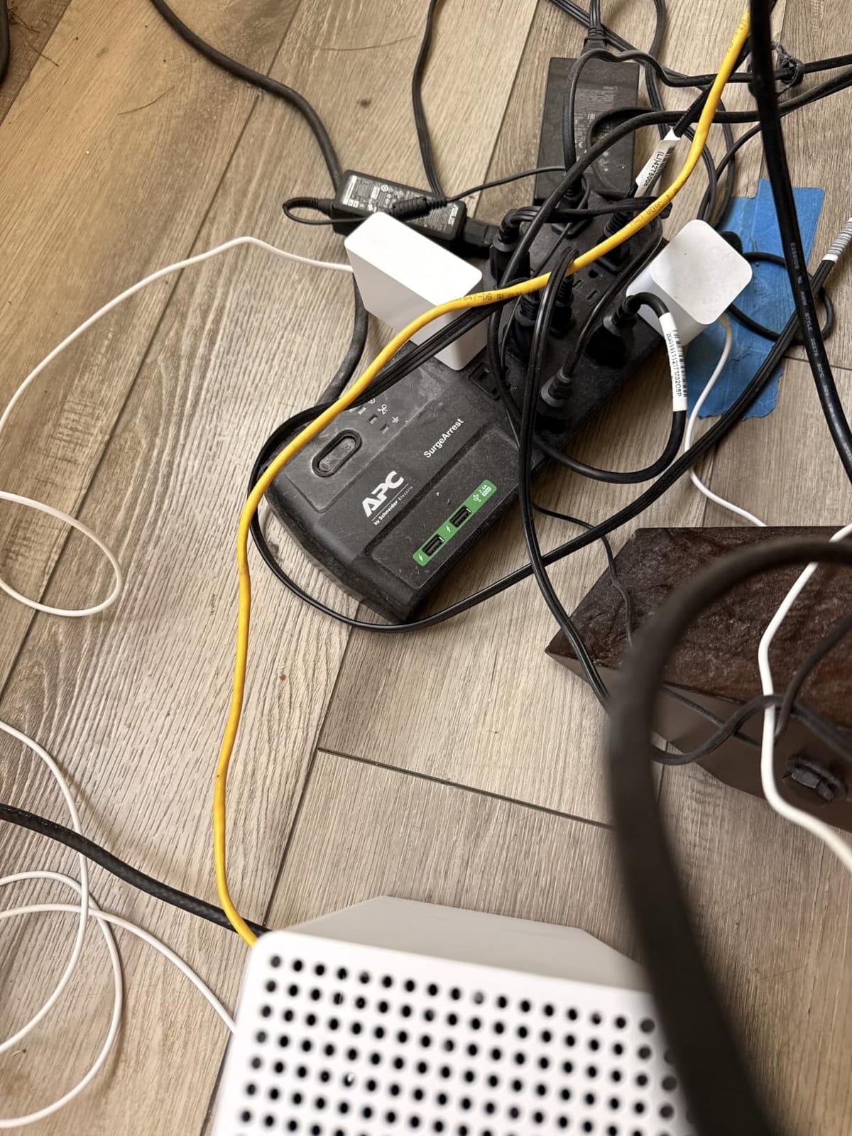 Jgstkcity Desk Clamp Power Strip USB C,40W Total Fast Charging Station,4 PD 20W USB C Ports,Desk Edge Mount Surge Protector,5 Outlets,Fit 1.96