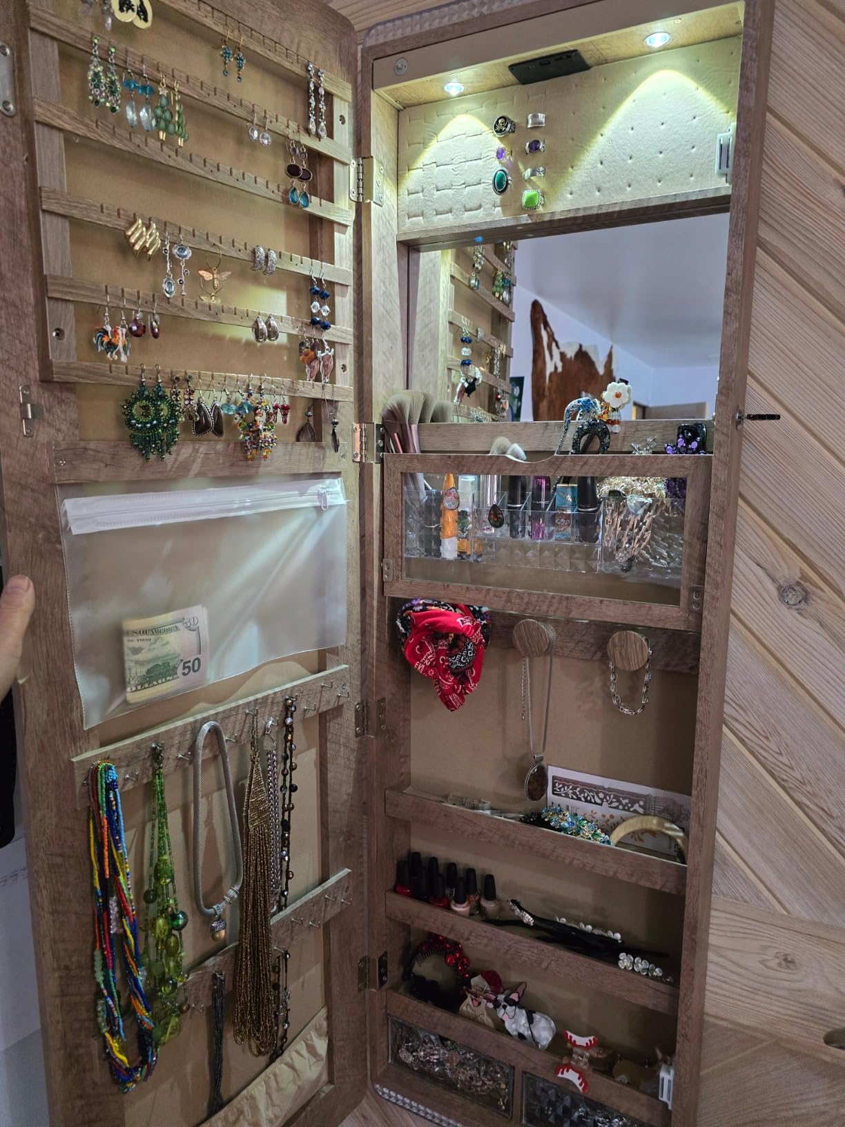 HNEBC Over the Door Jewelry Organizer with LED Lights, 47.2