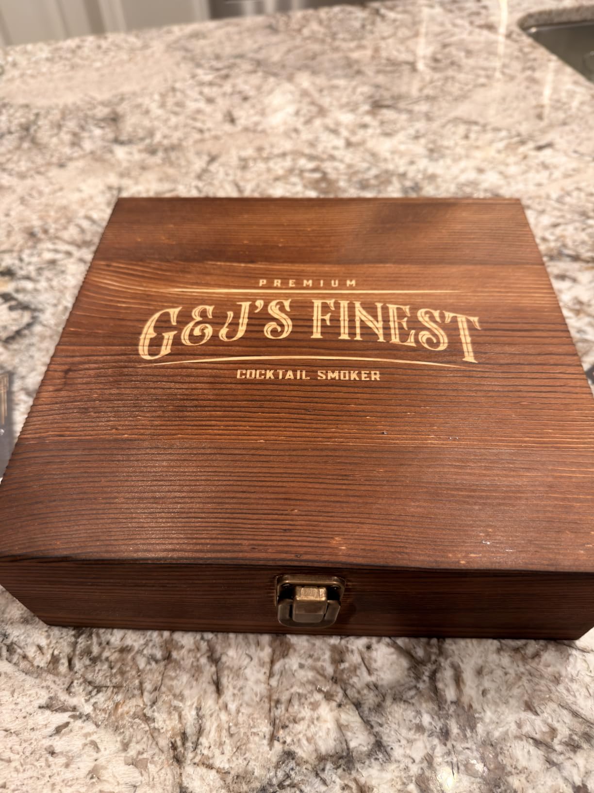 Mahogany Whiskey Smoker Kit with Quad Torch & Wood Box for Smoked Old Fashioned, Bourbon & Cocktail Drinks – 6 Chips, & Gift Set Infuser for Men, Husband, Boyfriend by G&J's Finest customer photo 2