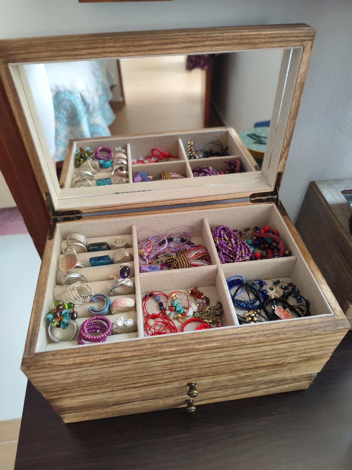 Meangood Jewelry Box Organizer for Women, 3 Layer Large Jewelry Storage Case, Rustic Wooden Jewelry Box with Mirror & Ring Tray for Necklace Earring Bracelets Rings, Vintage Style (Carbonized Black) customer photo 1