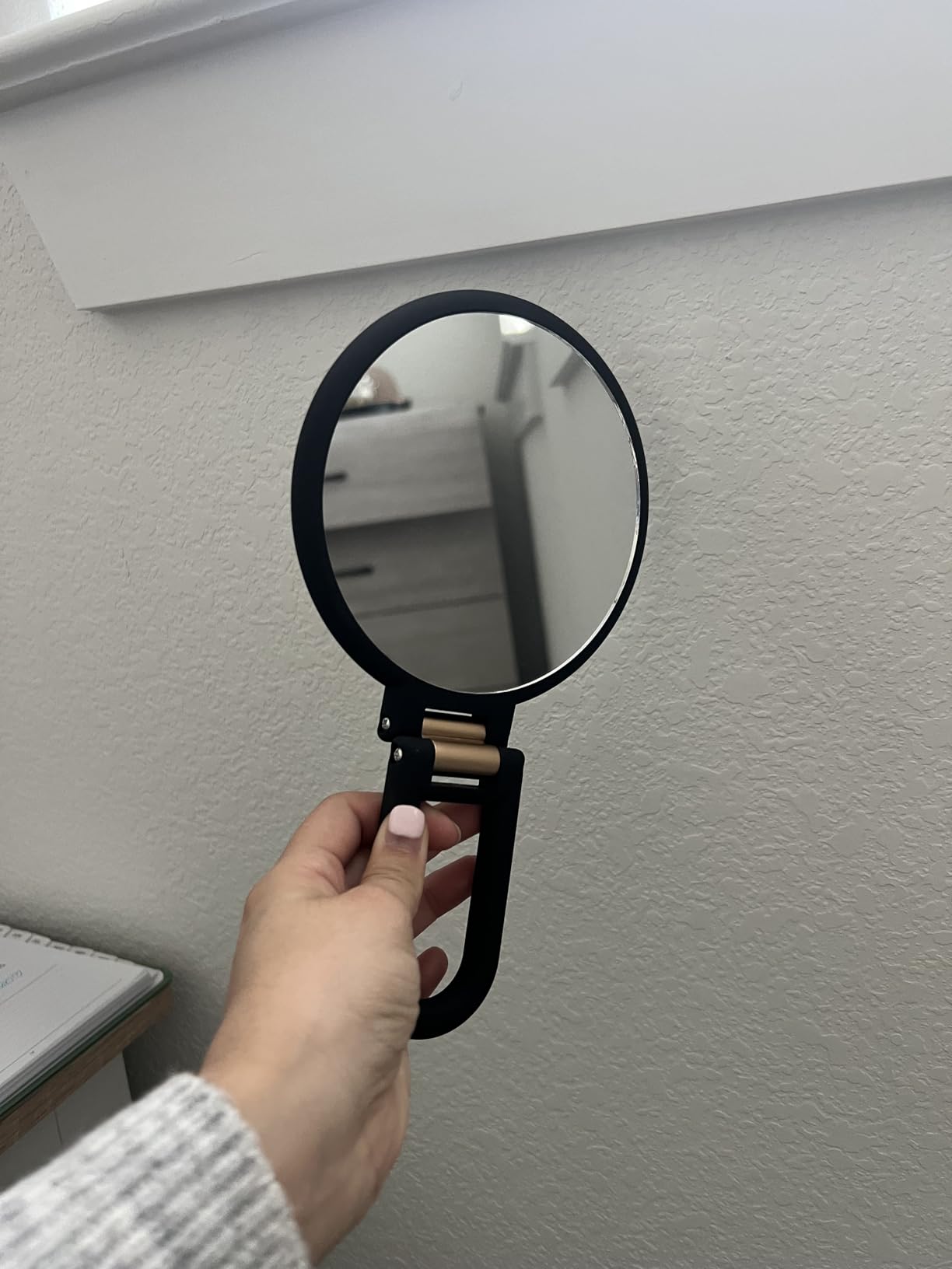 Sifolo 30x Magnifying Mirror, Travel Hand Mirrors with Handle - Double Side Handheld Mirror with 1X 30X Magnification & Adjustable Handle/Stand, Hand Held Foldable Travel Mirror for Makeup(Black) customer photo 1