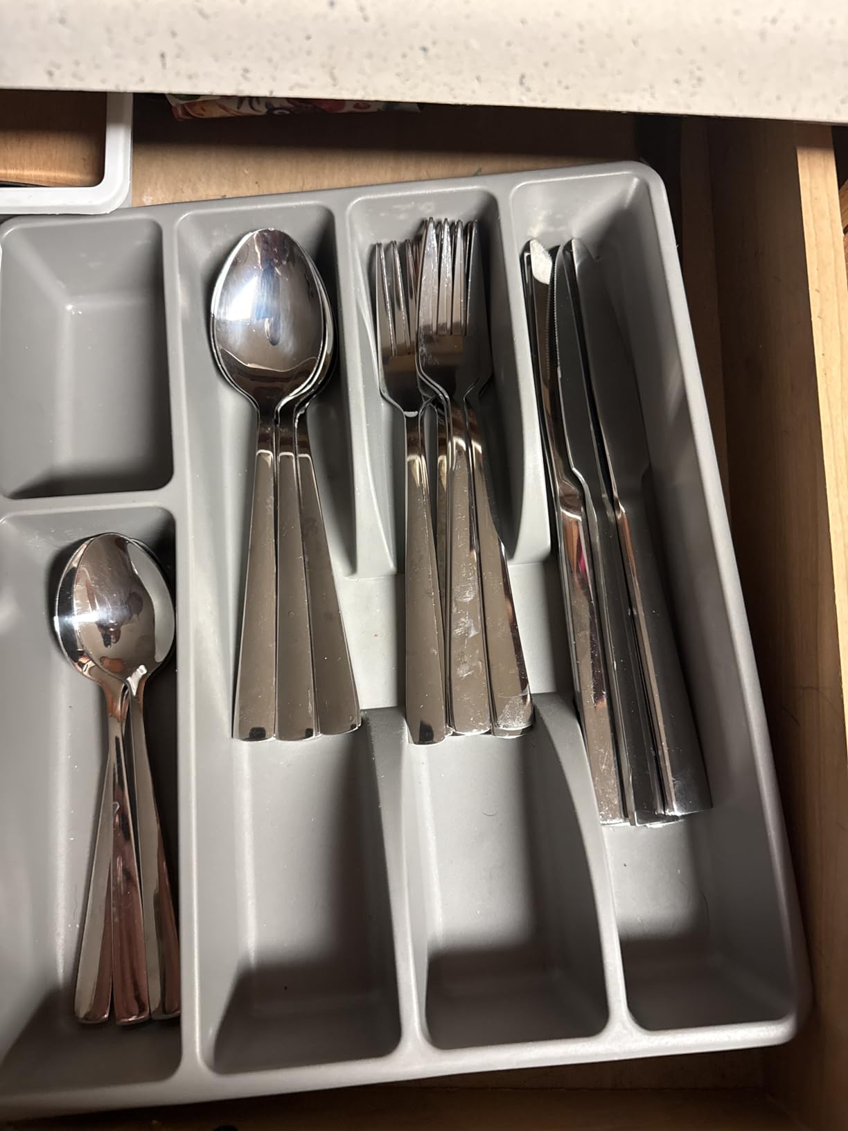 Yoehka 60 Piece Silverware Set, Stainless Steel Flatware Set for 12 customer photo 2