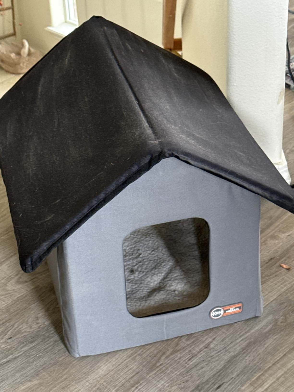 Heated Cat Houses for Outdoor Cats - Elevated Weatherproof Insulated Heated Outdoor Cat House for Winter - Feral Cat Shelter for Outside Cats - Outdoor Heated Cat House (Green) customer photo 1