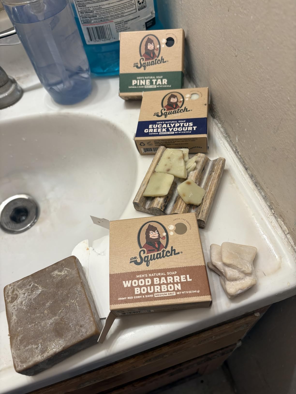 Dr. Squatch Natural Men’s Bar Soap, Body Soap Bar (5oz, 5-Pack) customer photo 1